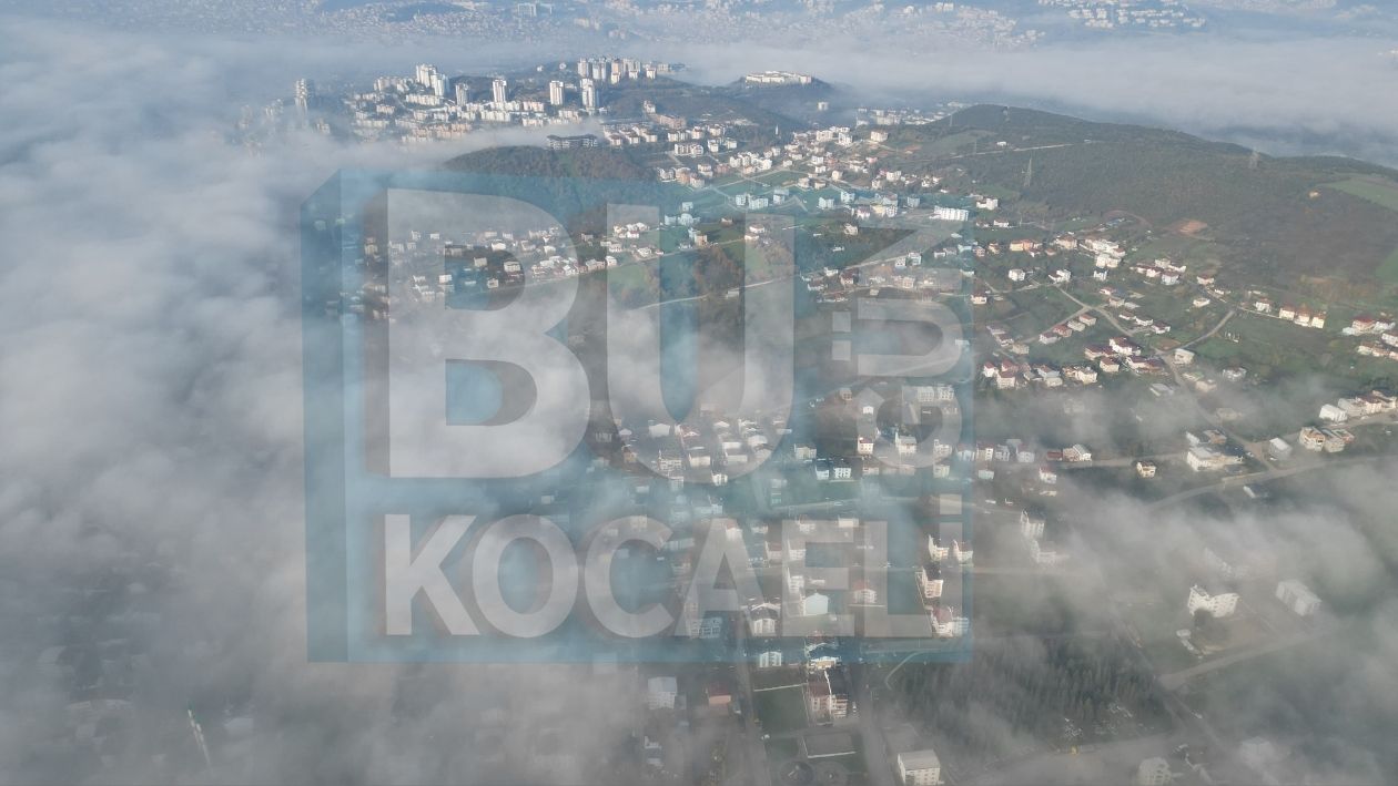 Kocaeli Stadı Sis Altında Kartpostallık Görüntüler Oluşturdu