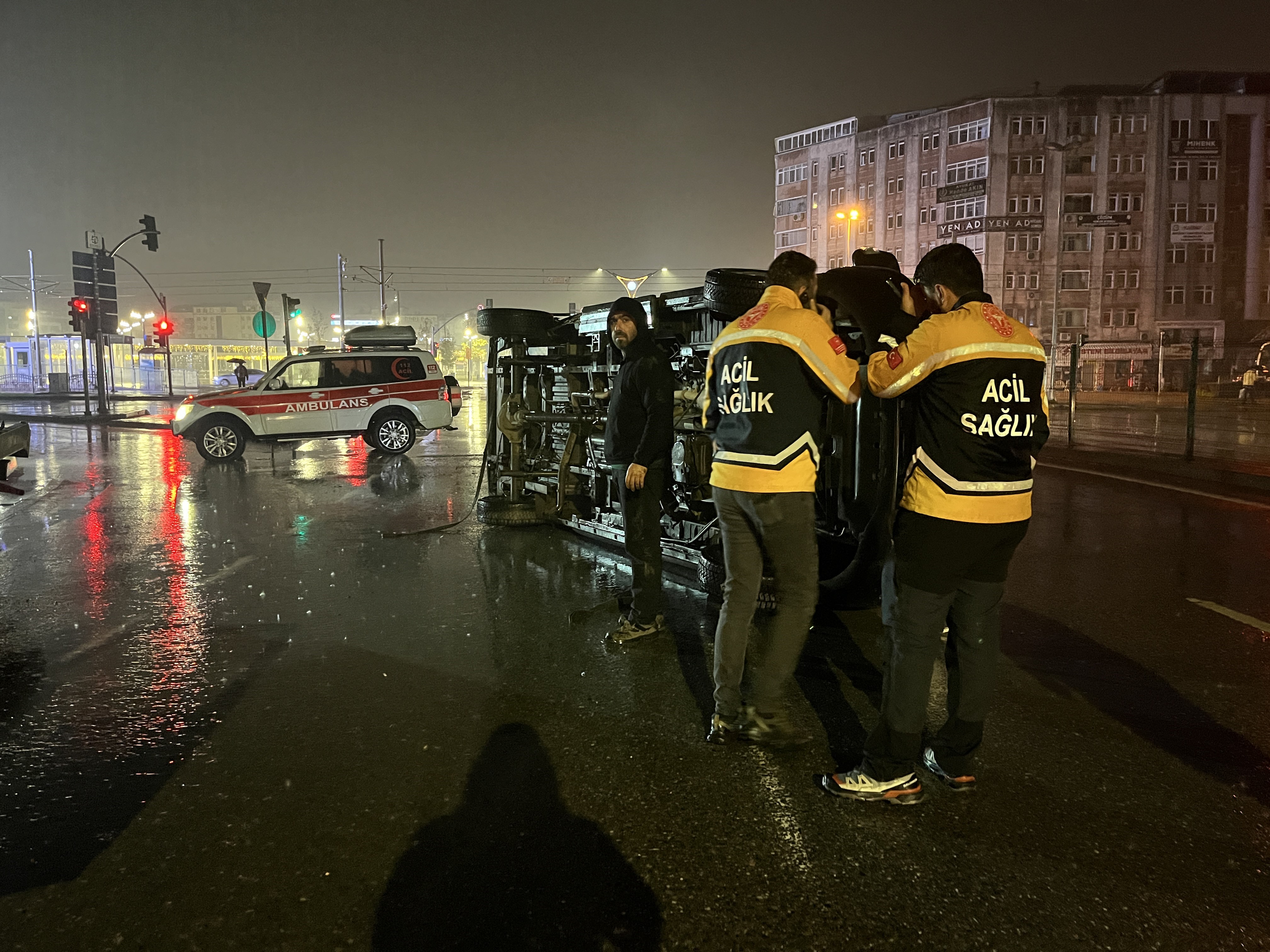 Kocaeli'de Ambulans Ile Panelvan Çarpıştı! 03