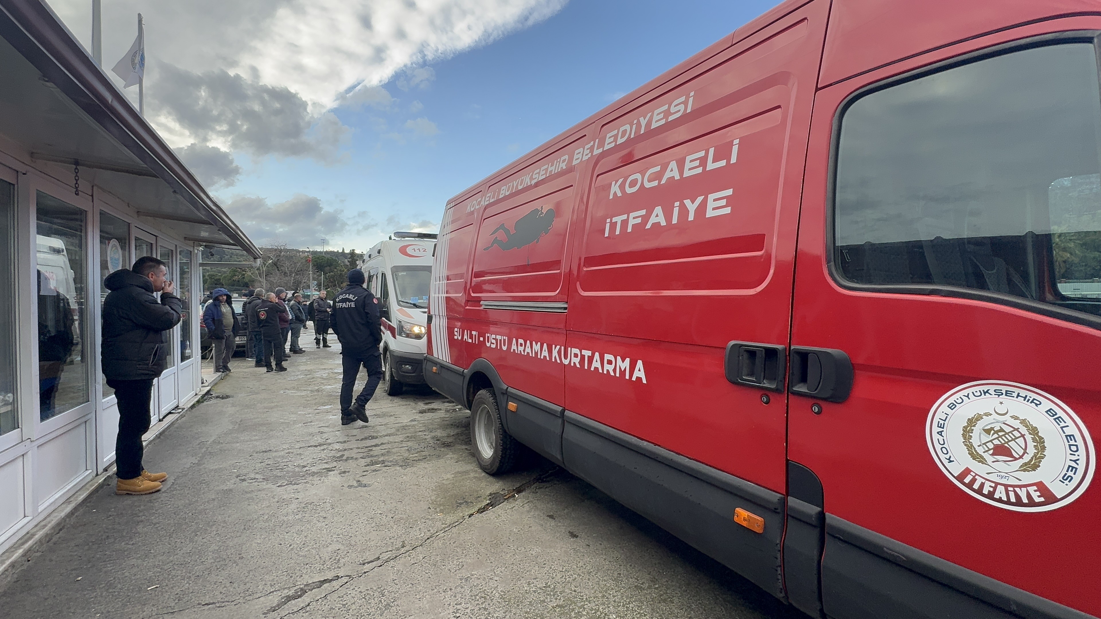 Kocaeli'de Denizde Çırpınan Vatandaş Son Anda Kurtarıldı 03