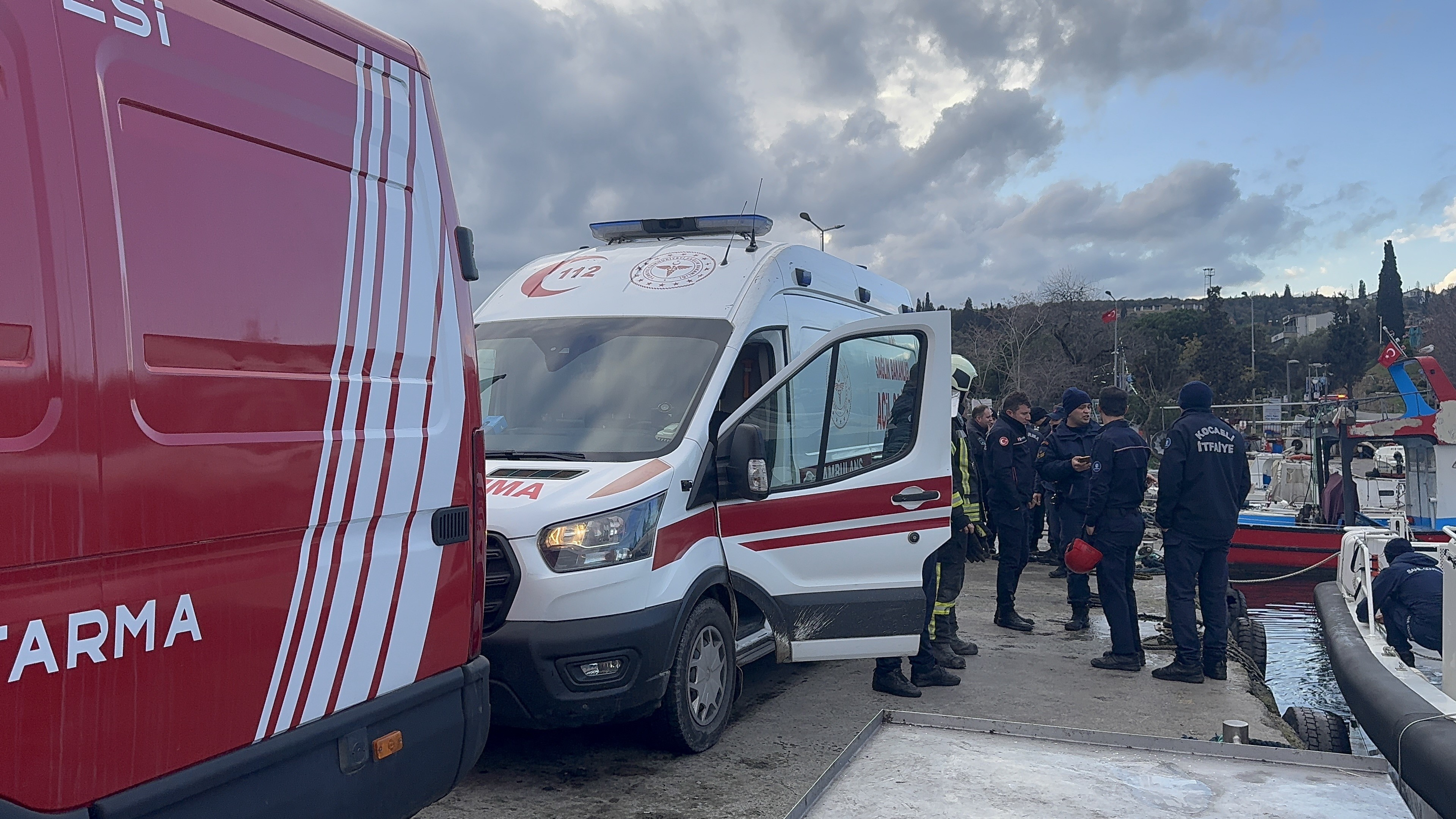 Kocaeli'de Denizde Çırpınan Vatandaş Son Anda Kurtarıldı 04