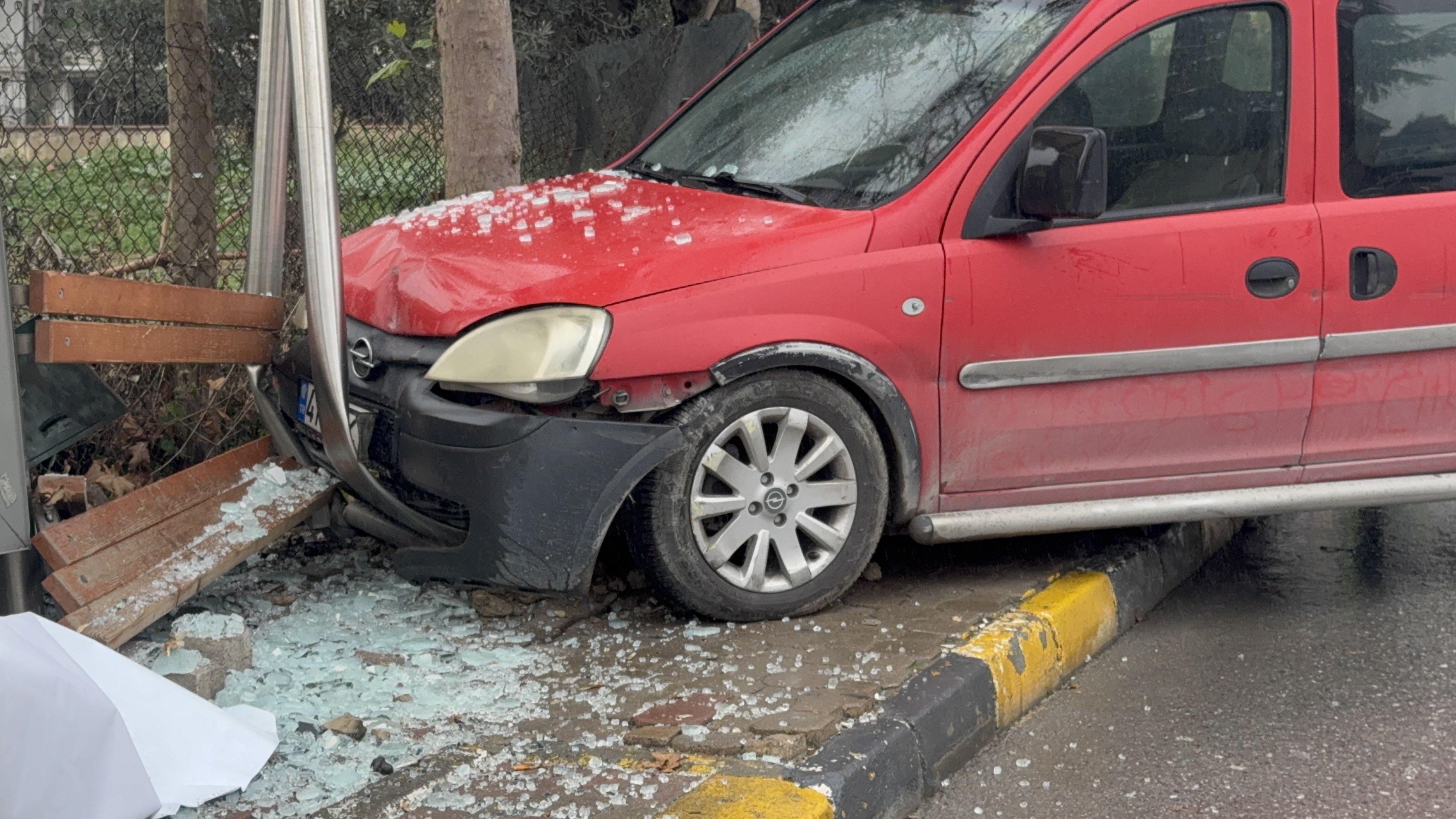 Kocaeli'de Sürücüsüz Araç Paniğe Neden Oldu! 02