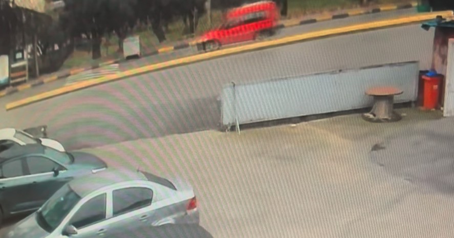 Kocaeli'de Sürücüsüz Araç Paniğe Neden Oldu! 05