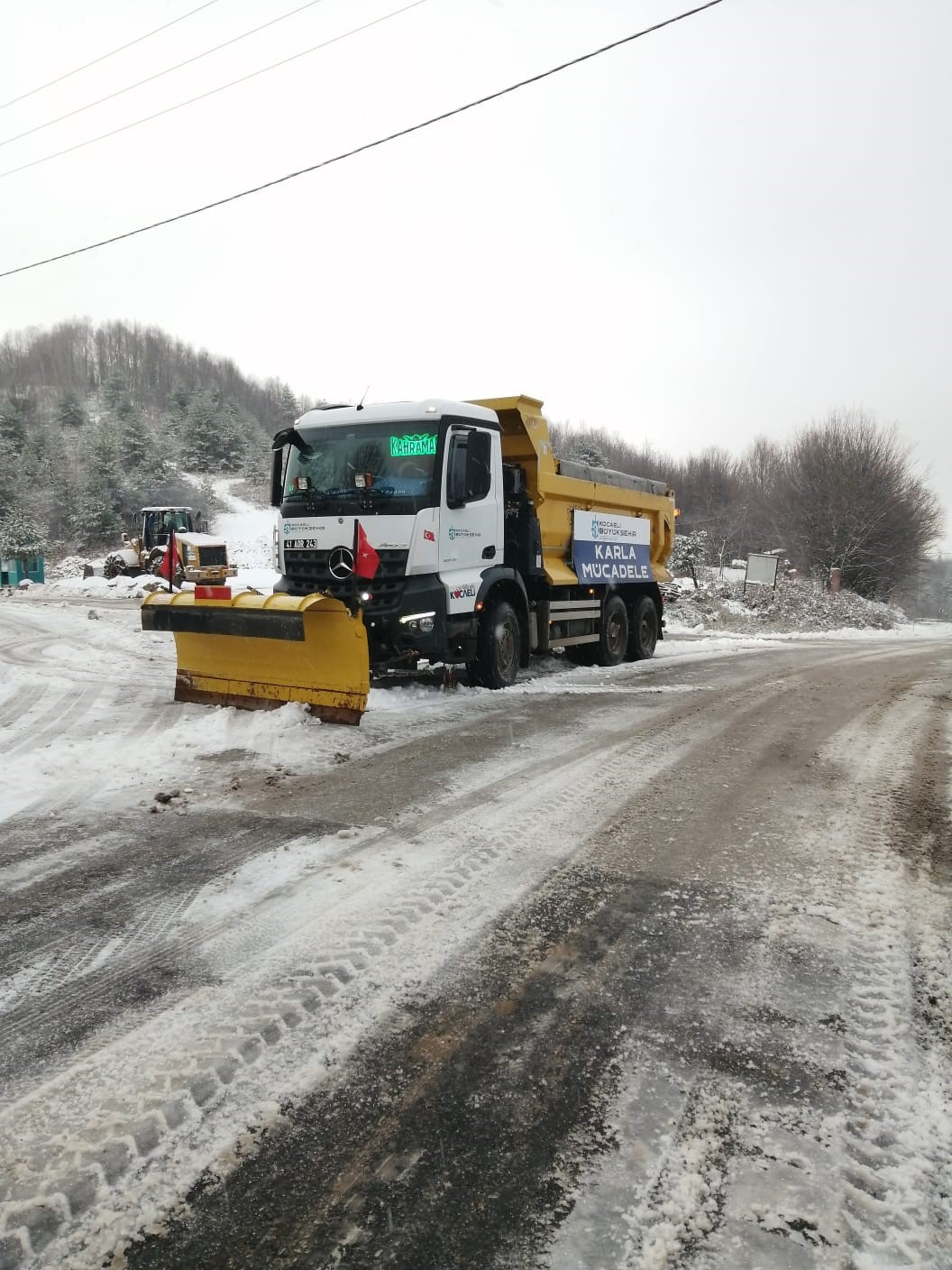 Kocaeli’de Yüksek Kesimlerde Kar Etkisini Sürdürüyor 1.200 Personel Sahada (3)