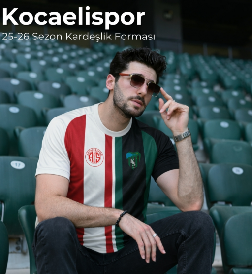 Kocaelispor Ve Antalyaspor Kardeşliği Forma Ile Ölümsüzleşti (1)