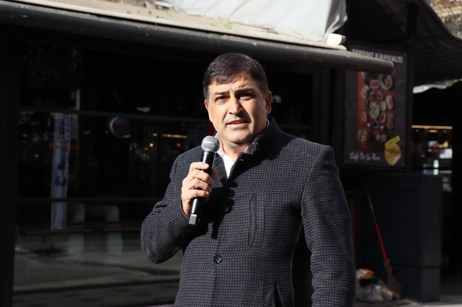 Köseoğlu Sokak’a Taşındı (1)