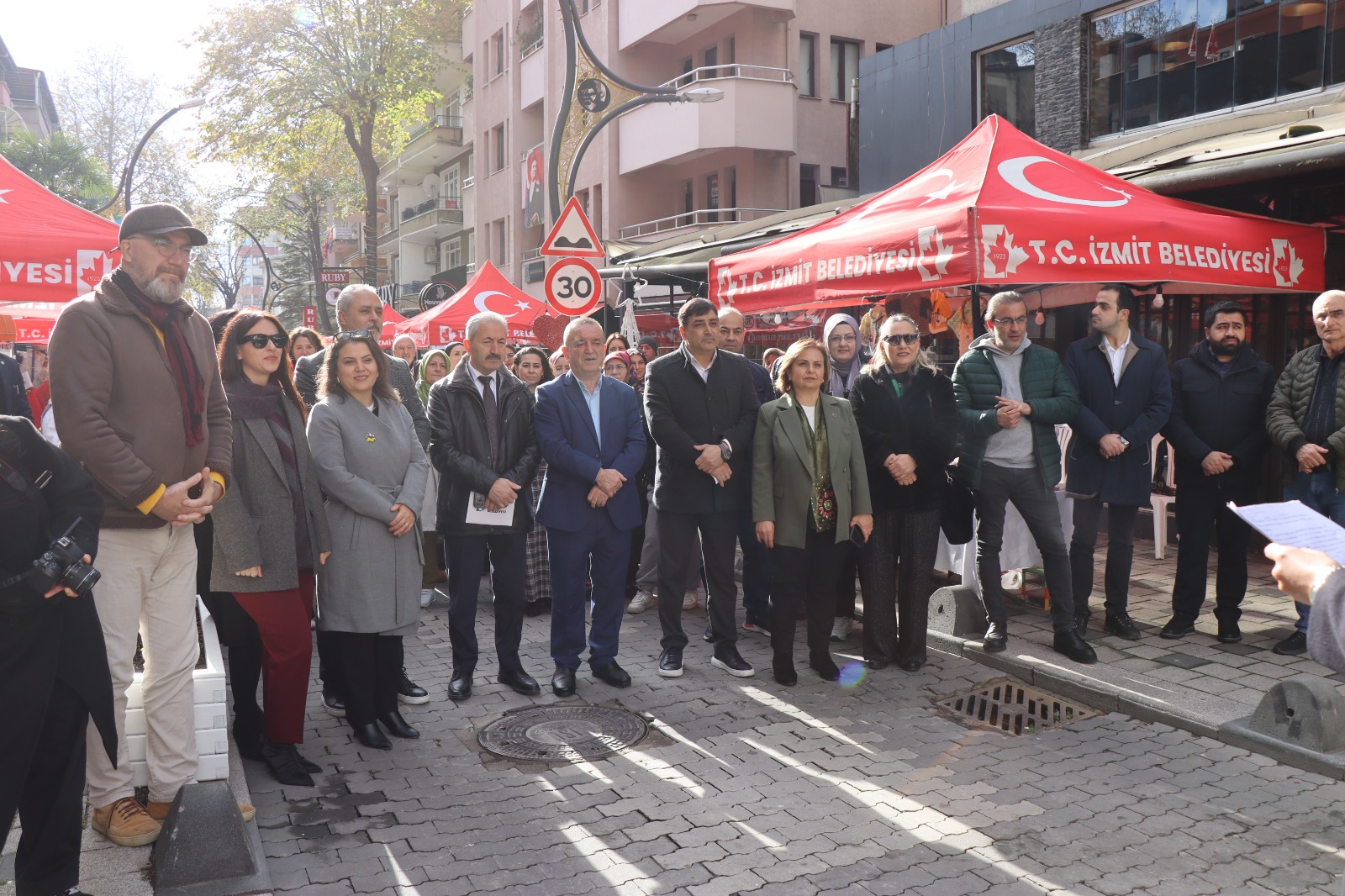 Köseoğlu Sokak’a Taşındı (3)