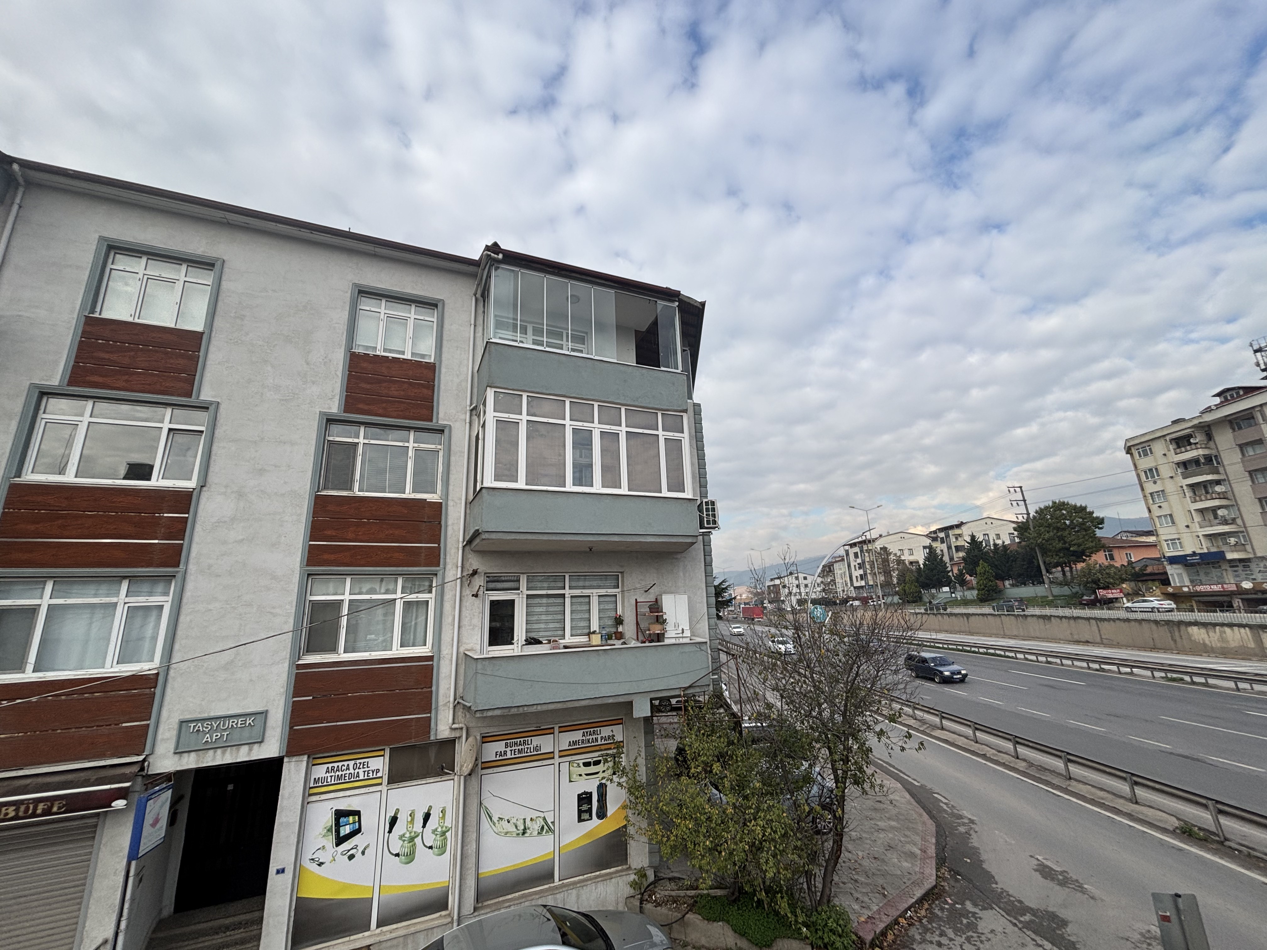 Mahkeme Kararıyla Yıkılmıştı, 1 Metre Yanına Tekrar Yapıldı! 04