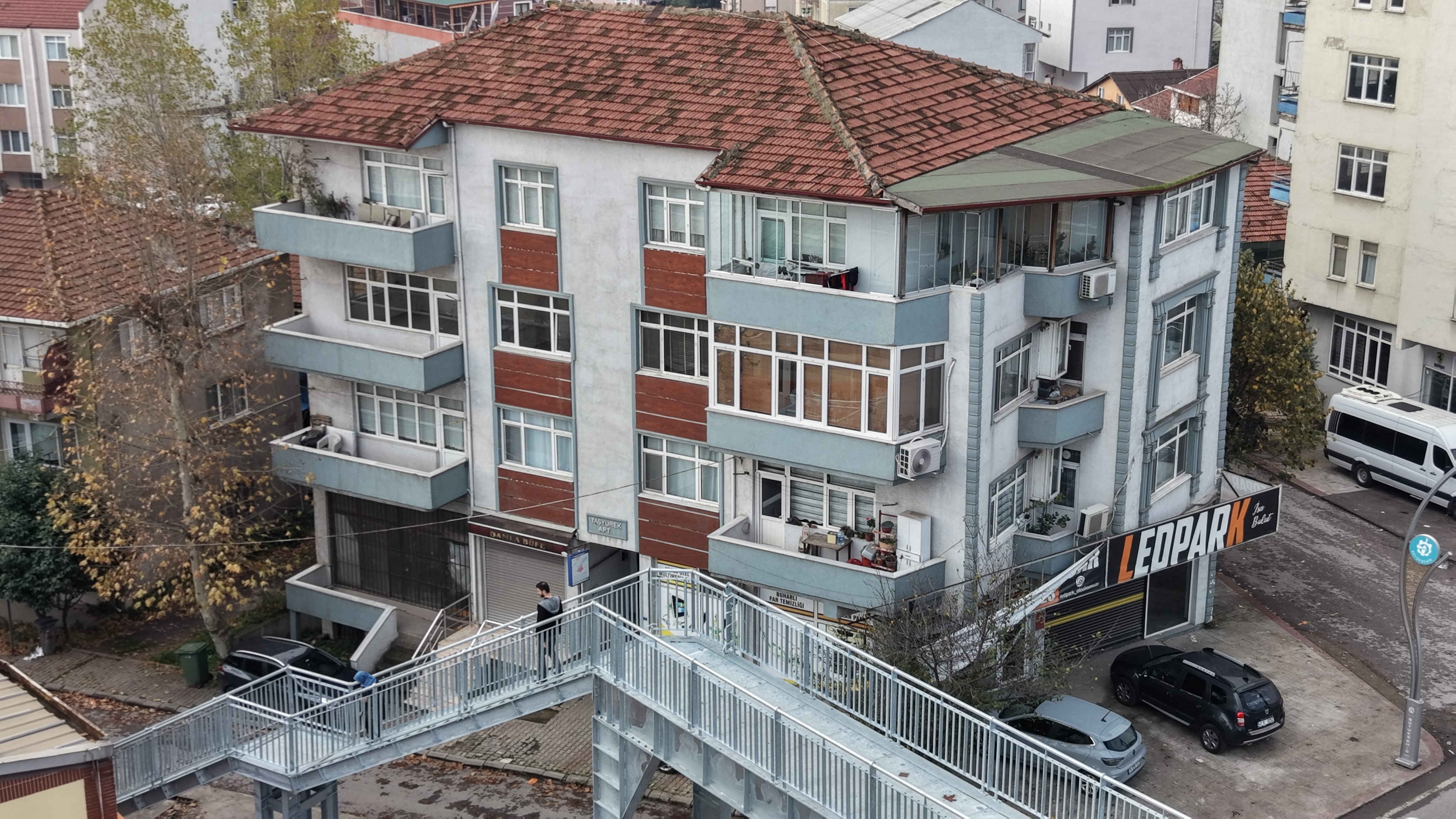 Mahkeme Kararıyla Yıkılmıştı, 1 Metre Yanına Tekrar Yapıldı! 05