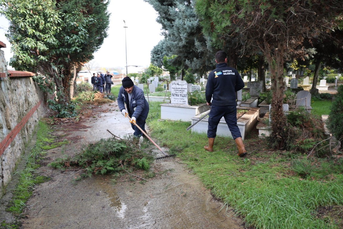 Mezarlık Bakım (3)