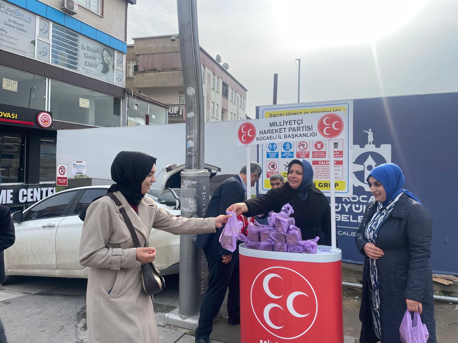 Mhp Dilovası Regaip Kandili’nde Meydanda Vatandaşlarla Buluştu 3