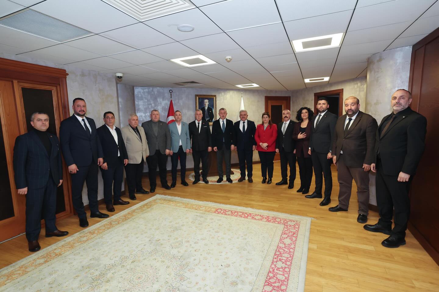 Mhp Kocaeli İl Başkanı Tuncay Batı Ve 12 Ilçe Başkanı, Büyükşehir Belediye Başkanı Tahir Büyükakın’ı Makamında Ziyaret Etti (1)