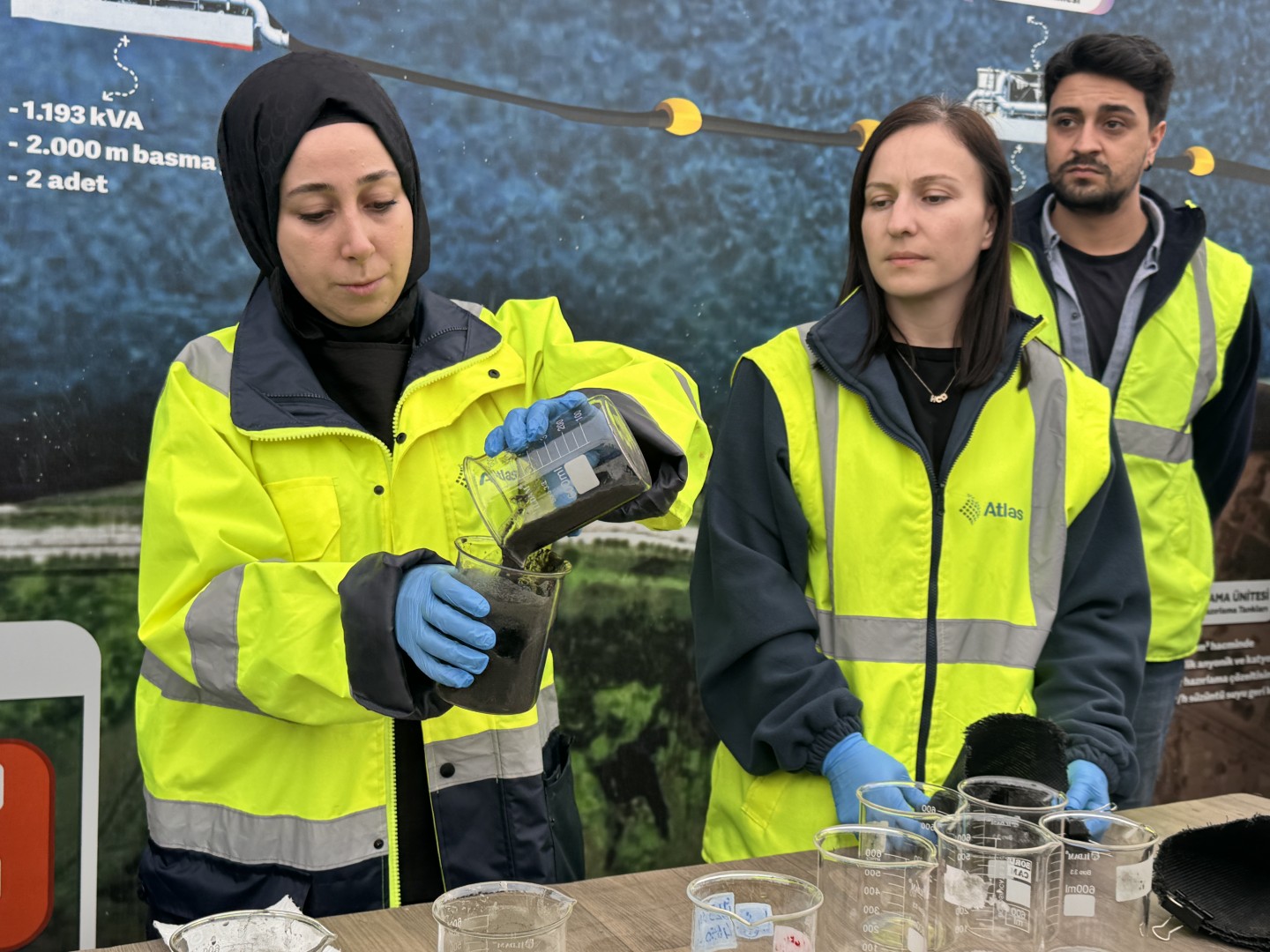 Öğrenciler İzmit Körfezi Dip Çamuru Projesini Yerinde İnceledi! (3)