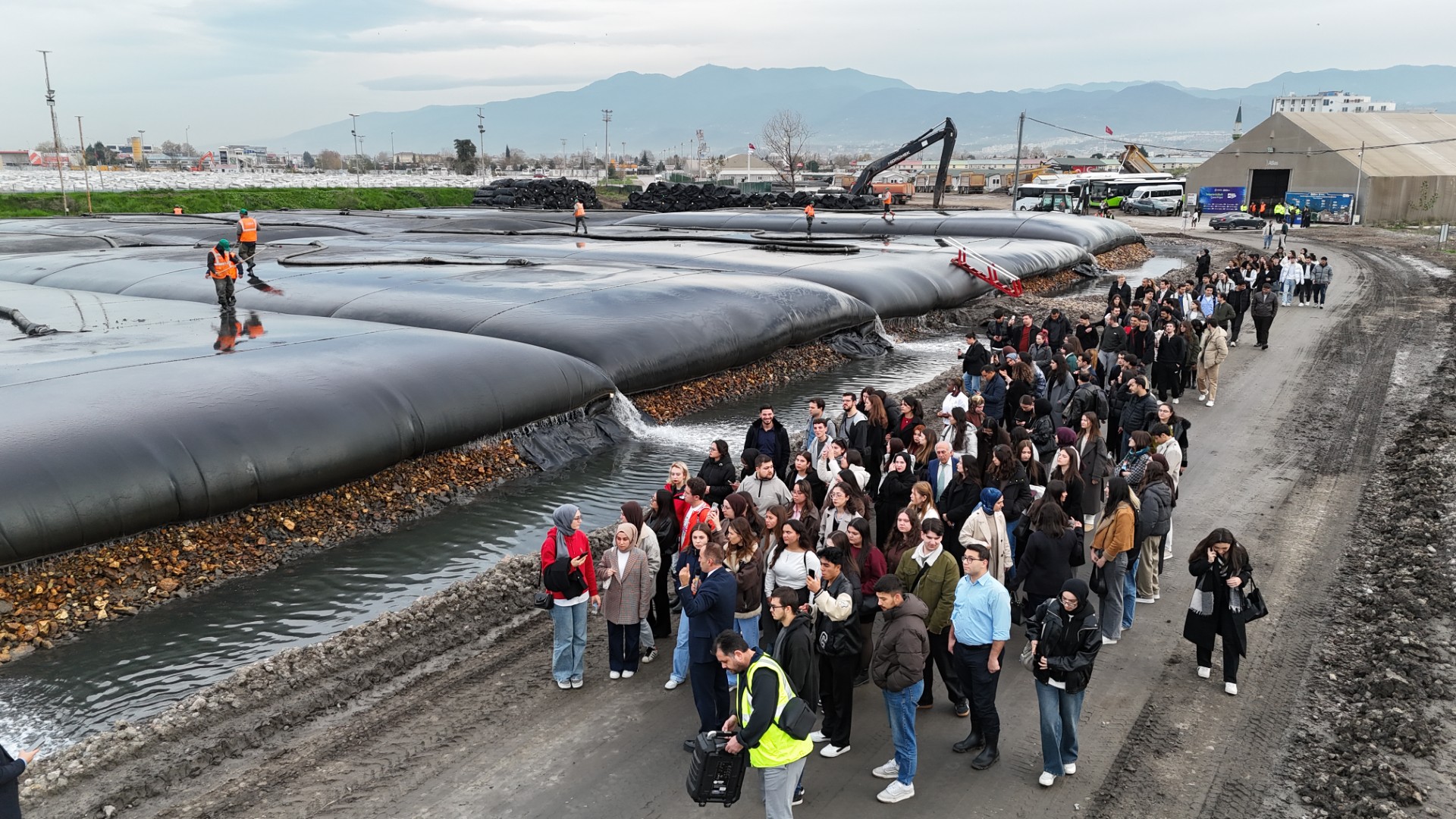 Öğrenciler İzmit Körfezi Dip Çamuru Projesini Yerinde İnceledi! (4)