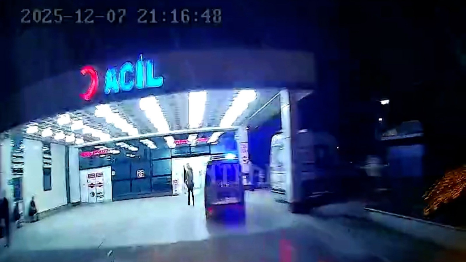 Şoförler Güzergâh Dışına Çıkıp Yolcuları Hastaneye Ulaştırdı (4)