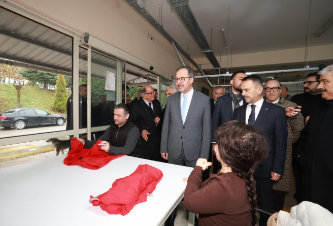 Tbmm Engelli Bireylerin Sorunlarını Araştırma Komisyonu, Kocaeli Temasları Kapsamında Bizimköy Engelliler Üretim Merkezi’nde Incelemelerde Bulundu (1)