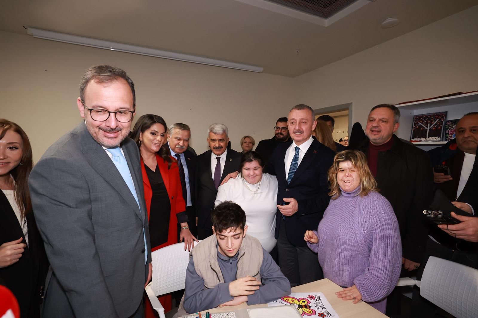 Tbmm Komisyon Başkanı Kasapoğlu’ndan Gonca Engelsiz Yaşam Merkezi’ne Övgü (6)