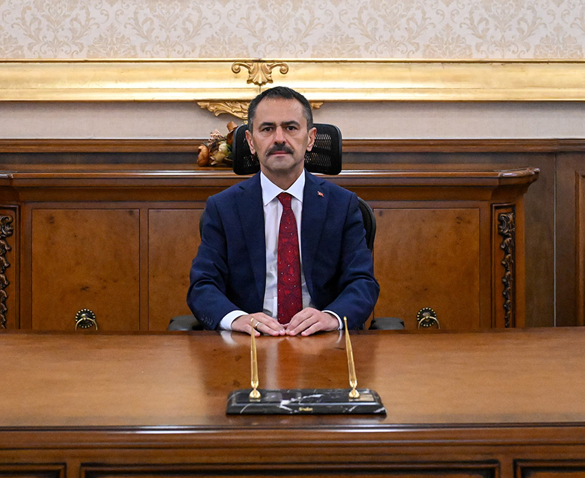 Vali İlhami Aktaş-7