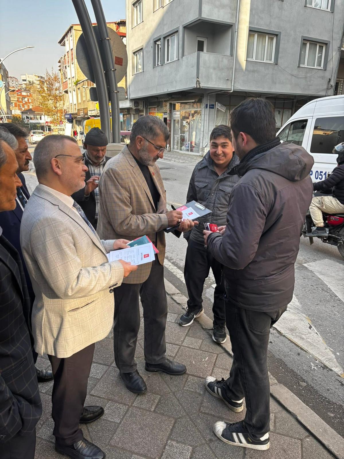 Yeniden Refah Partisi Kocaeli’de Sahaya İndi Vatandaştan Yoğun İlgi (5)