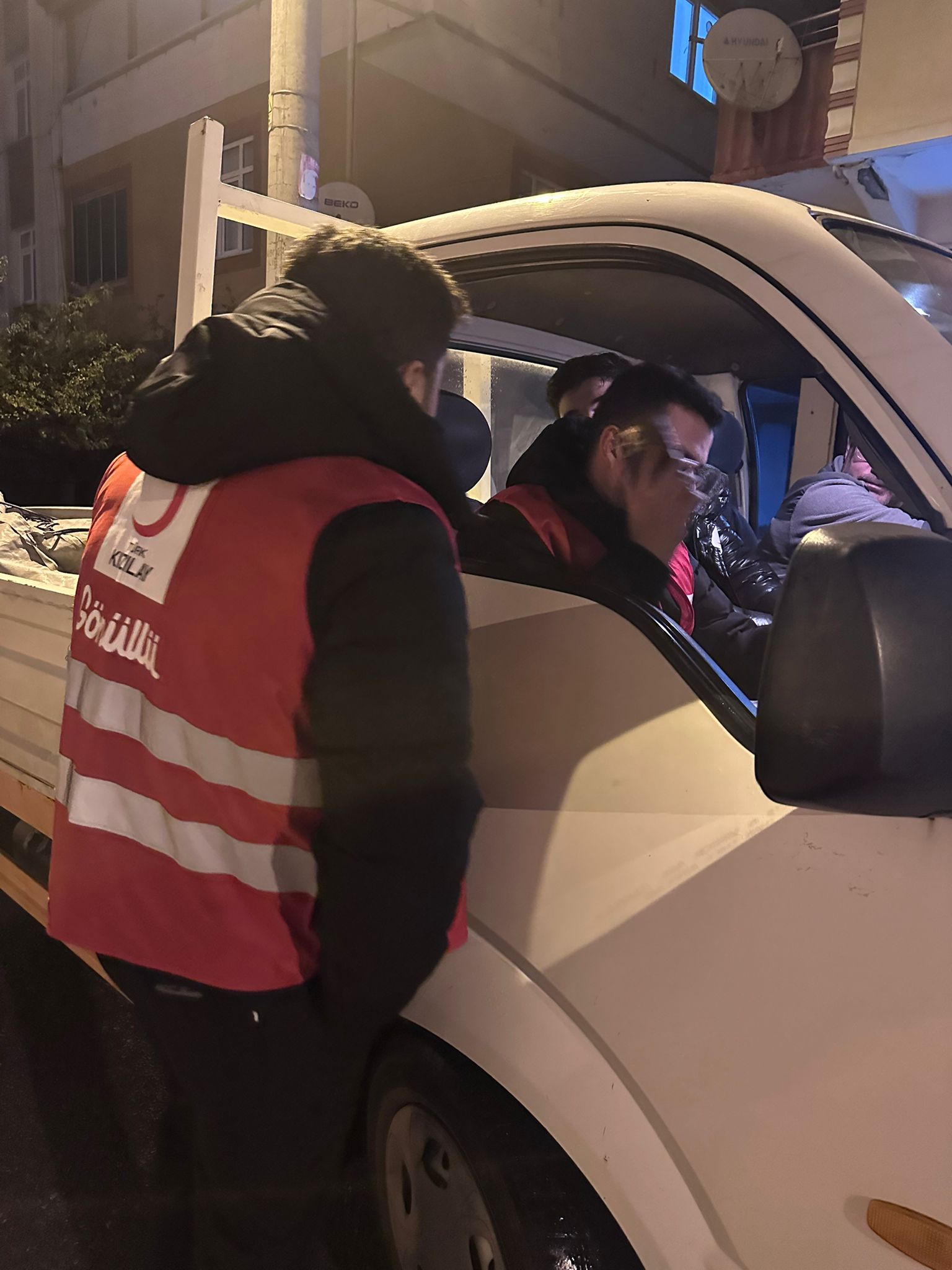 Yüzlerce Ailenin Kapısını Çaldı (5)