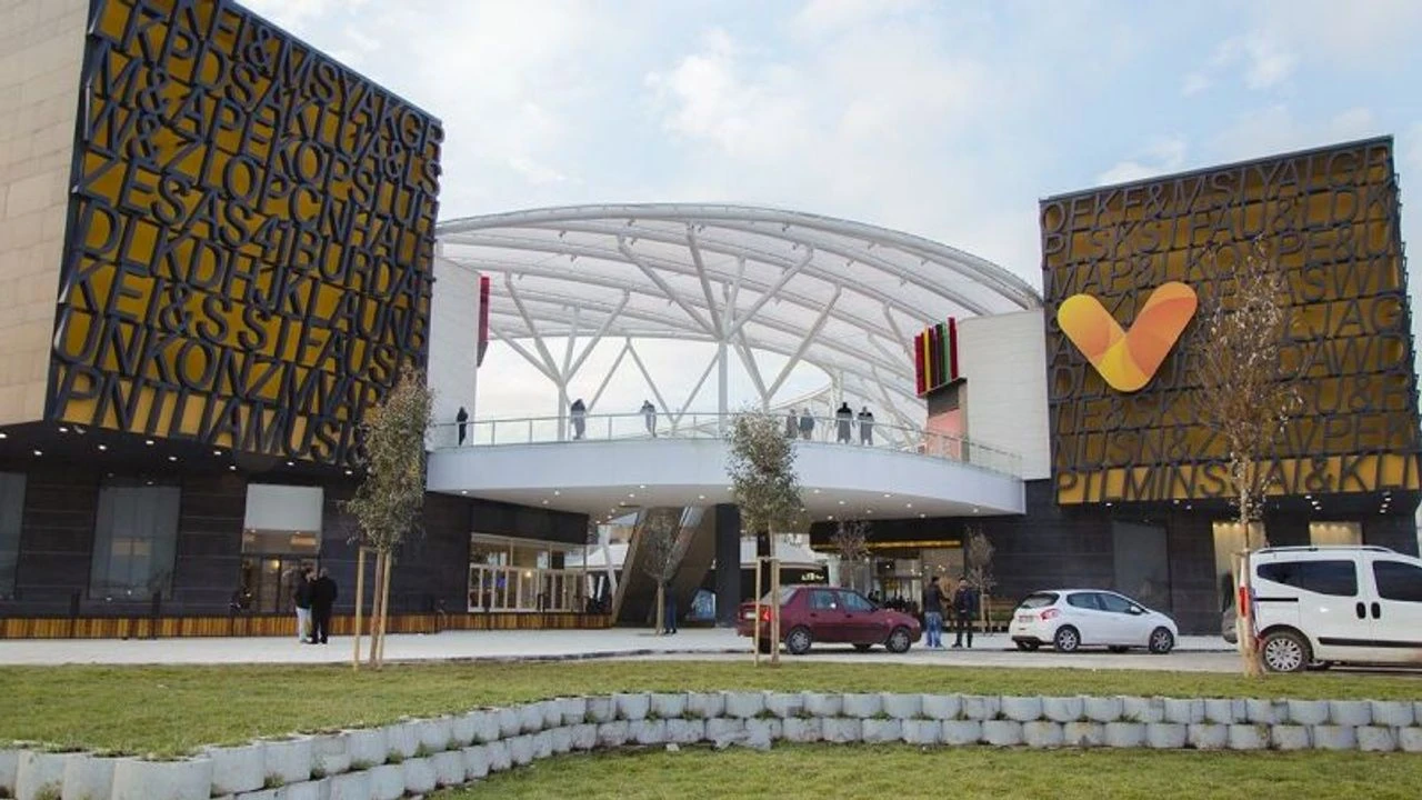 1 Ocak 2026'Da Avm'ler Açık Mı, Saat Kaçta Açılıyor Yılın Ilk Gününde Alışveriş Planı Yapanlar Için Avm'lerin Çalışma Durumu Merak Konusu (1)