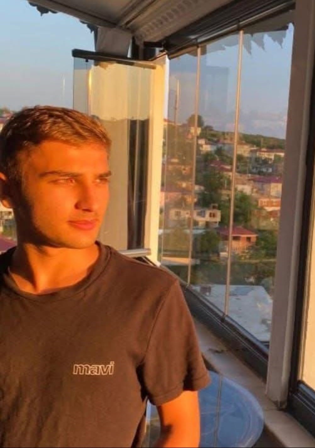 23 Yaşındaki Genç Araç İçinde Silahla Vurulmuş Halde Bulundu (1)-1