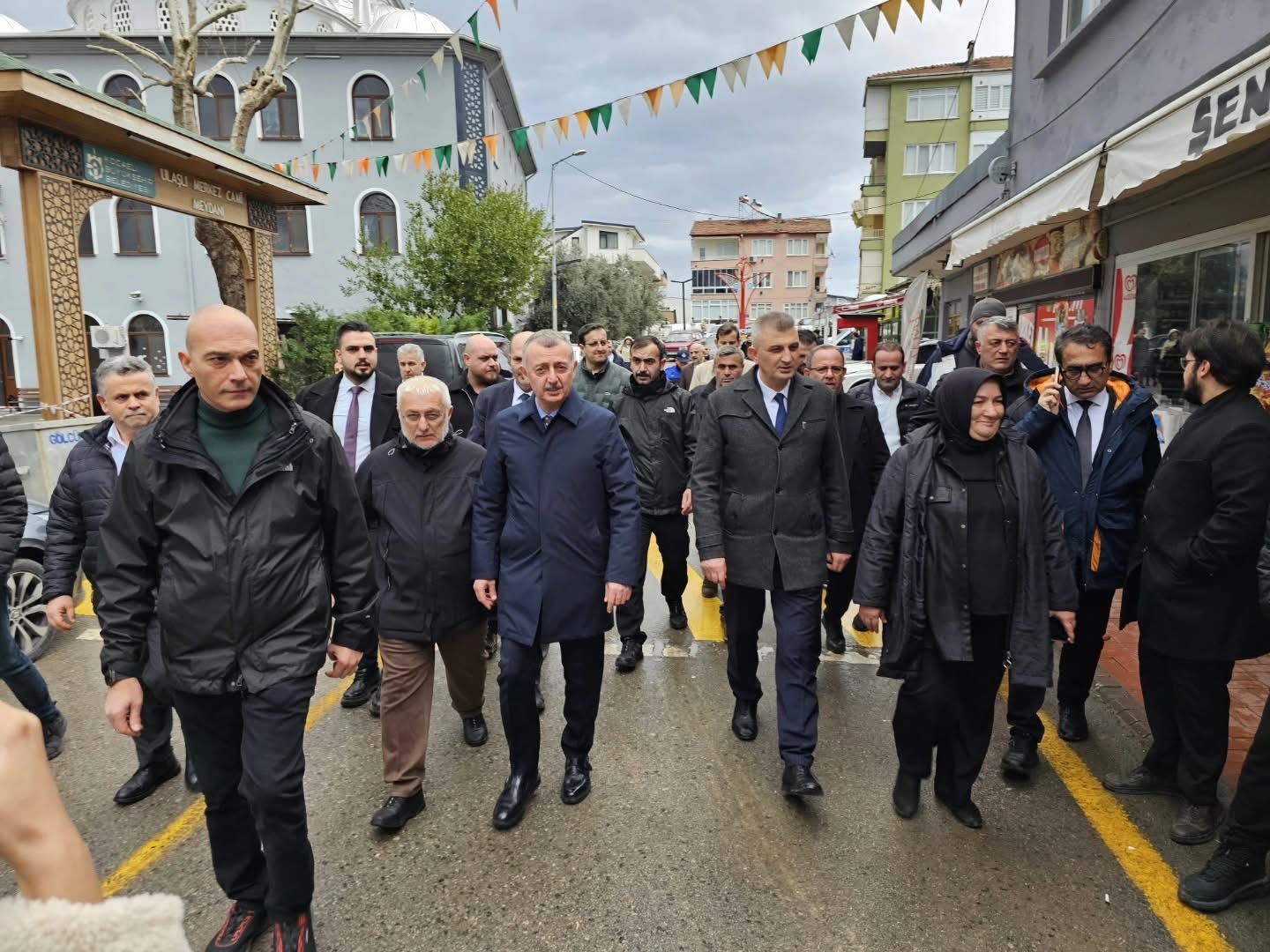 “262 Şanti̇yede Eş Zamanli Çalişiyoruz” (1)-1