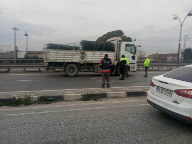 77 Yaşindaki̇ Yaya Hayatini Kaybetti̇ (1)-1