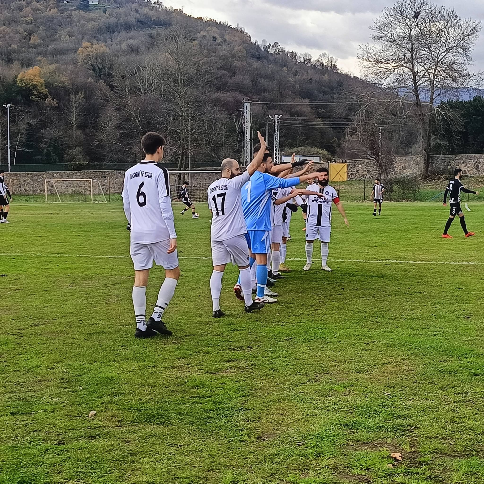 ​A Grubu’nun Zirvesinde Alikahya Hükmü Lider Deplasmanda Acımadı! (4)