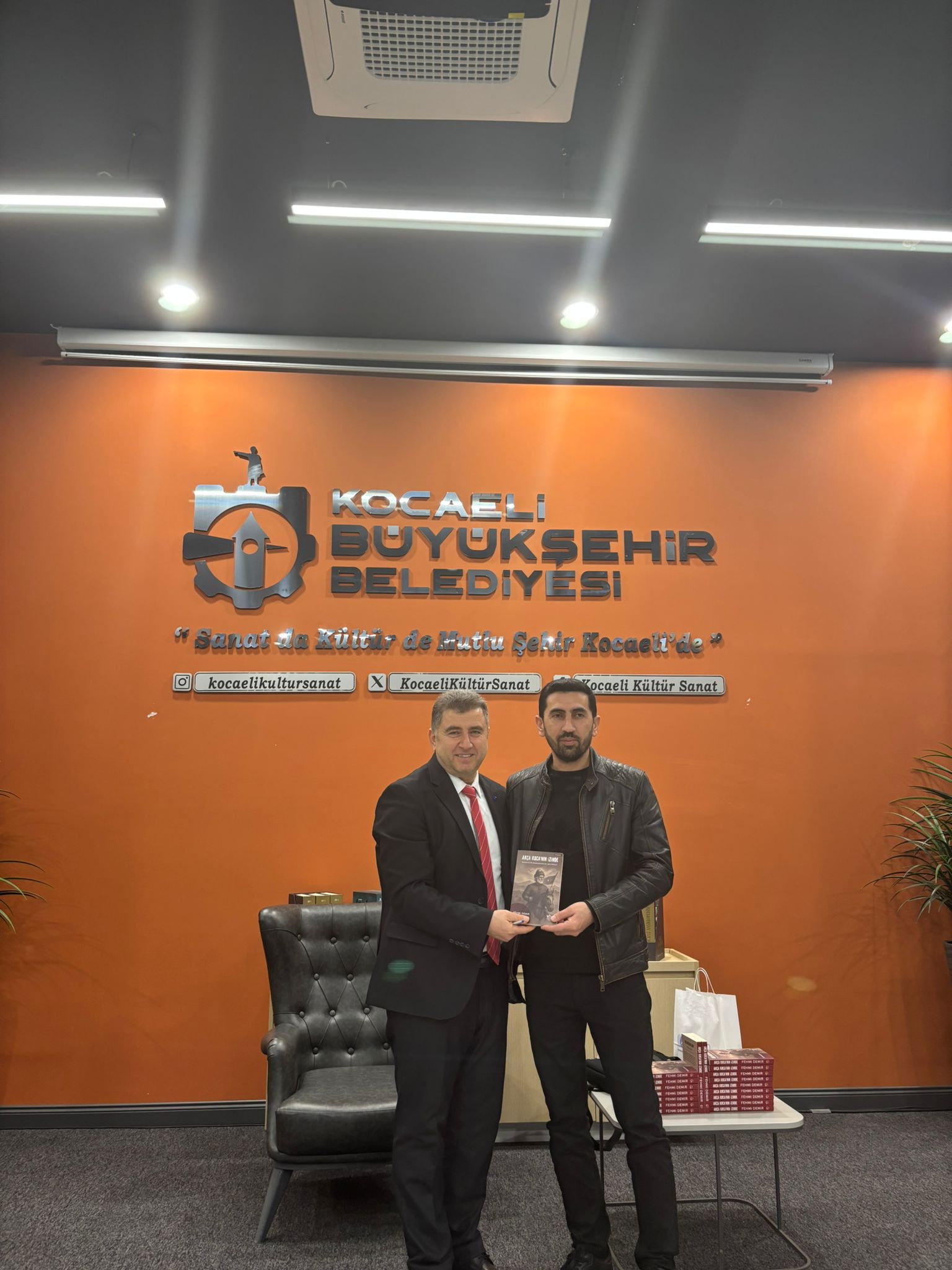 Akça Koca Ve Kocaeli Tarihi Sanat Kafe’de Yoğun İlgi Gördü (1)-1