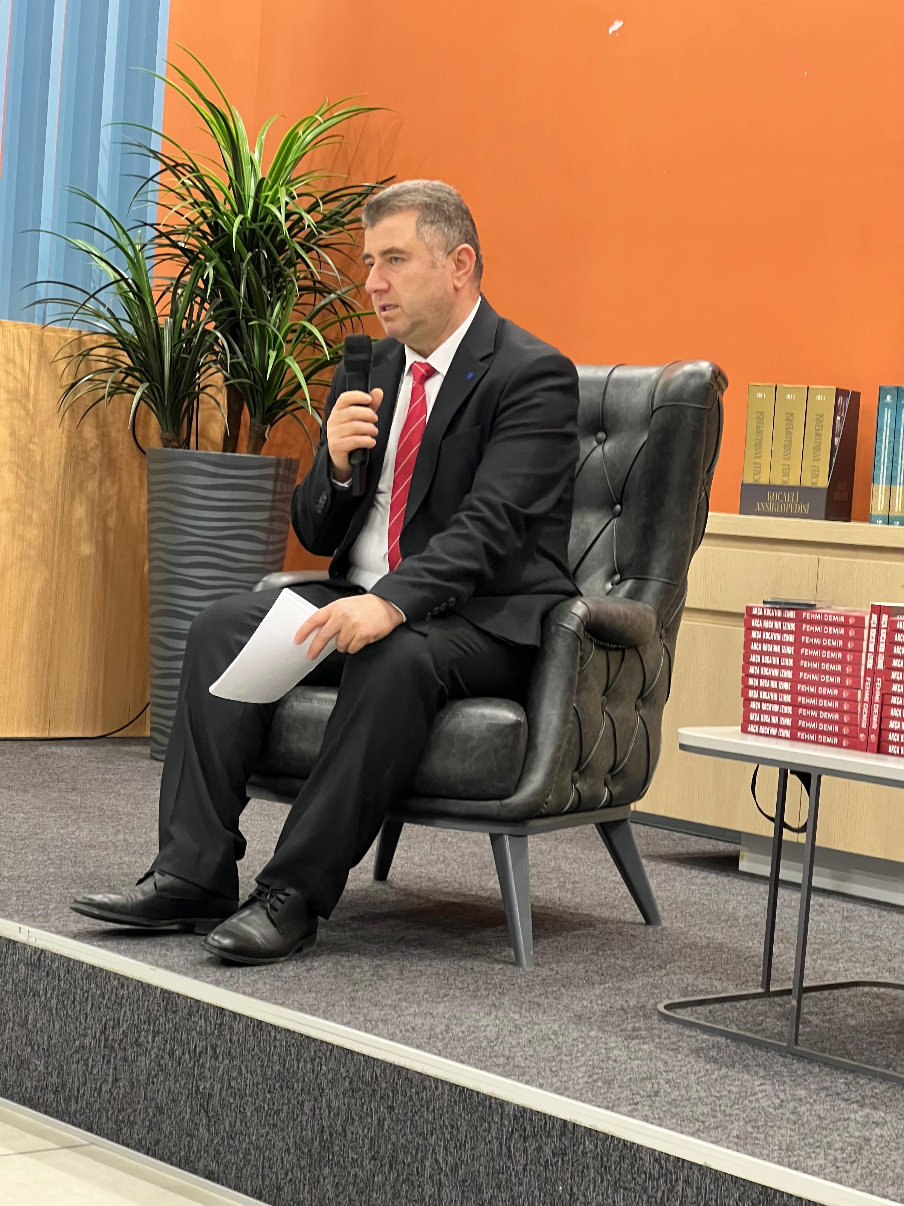 Akça Koca Ve Kocaeli Tarihi Sanat Kafe’de Yoğun İlgi Gördü (2)