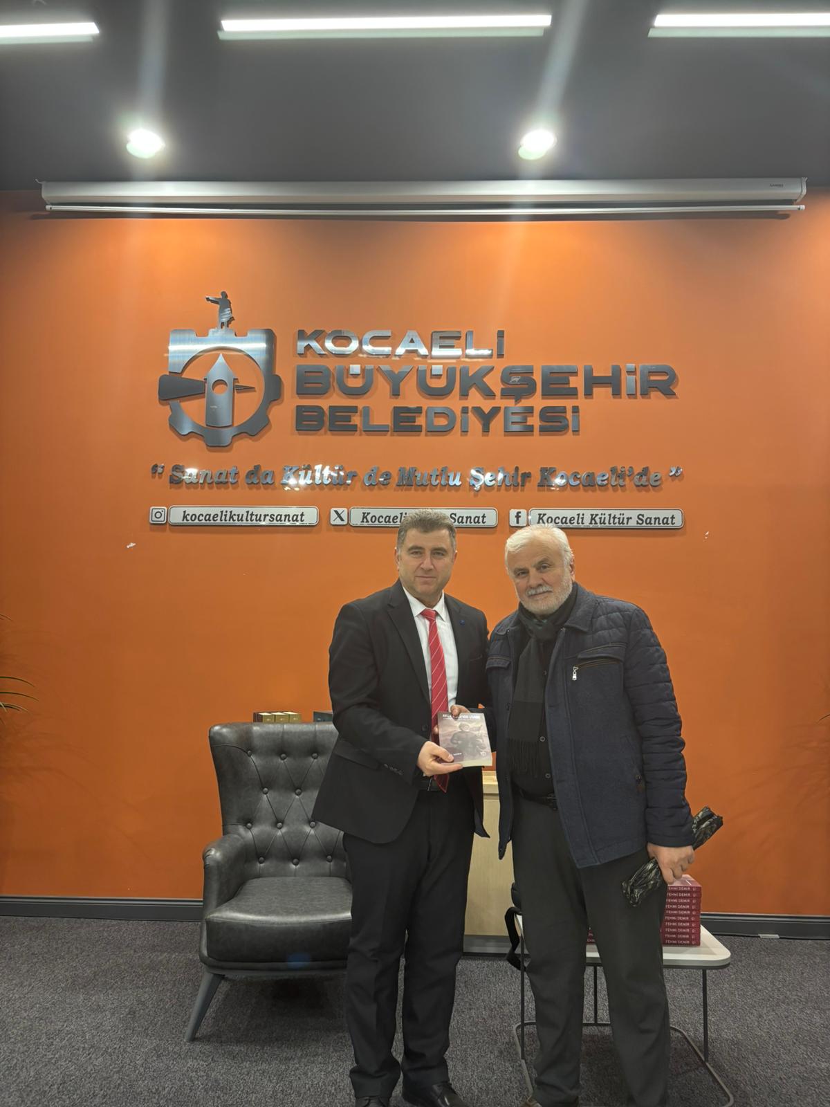 Akça Koca Ve Kocaeli Tarihi Sanat Kafe’de Yoğun İlgi Gördü (5)