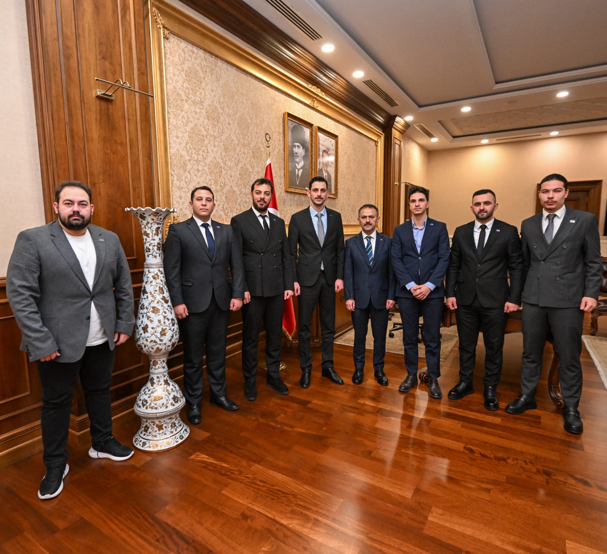 Anahtar Parti Kocaeli Gençlik Kolları'ndan Vali Aktaş’a Ziyaret