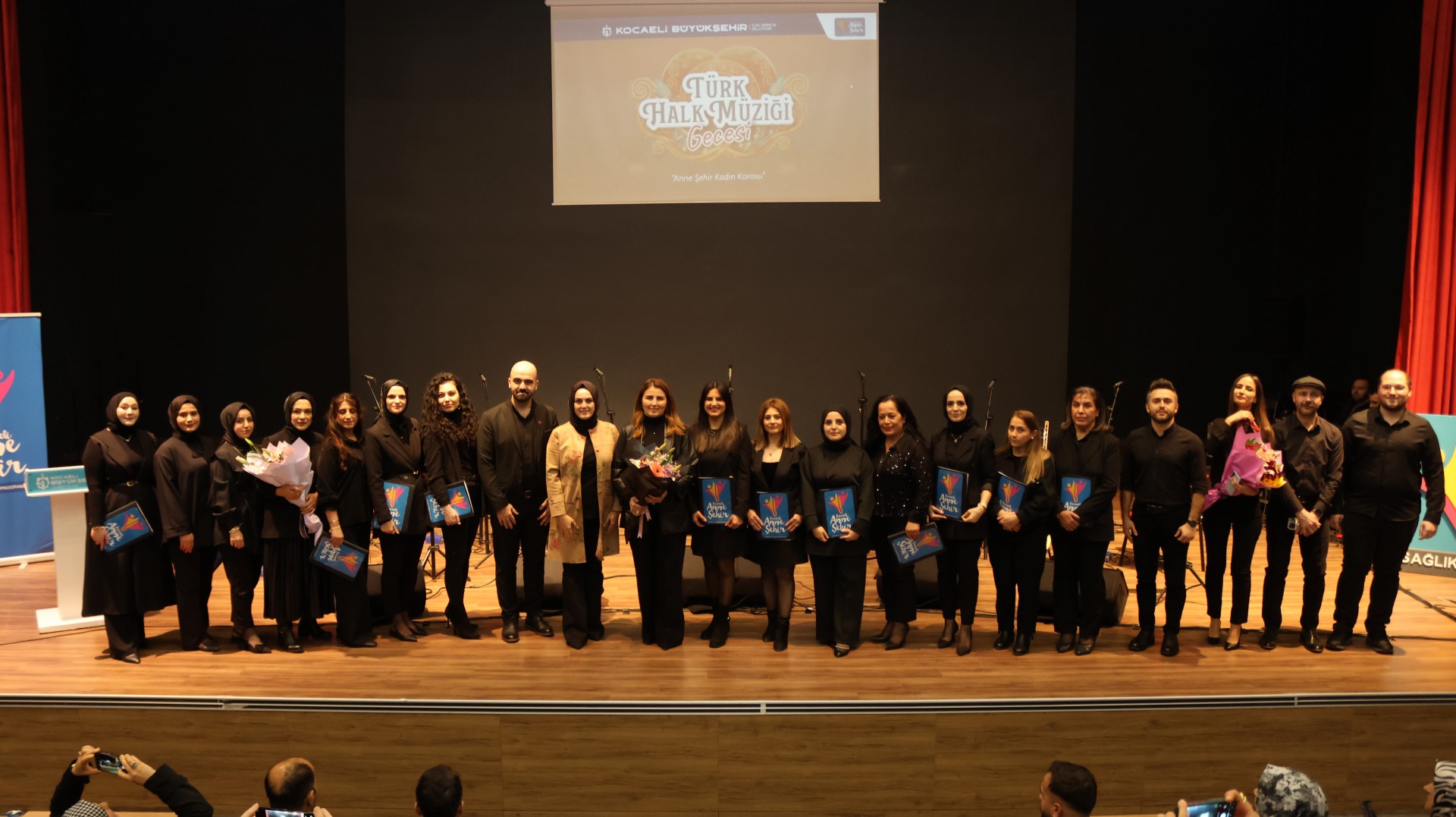 Anne Şehir Kadın Korosu’ndan Türk Halk Müziği Ziyafeti 2