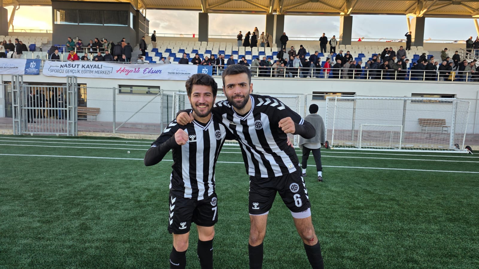 Başın Düşerse Dara Arif’i Ara (1)-1