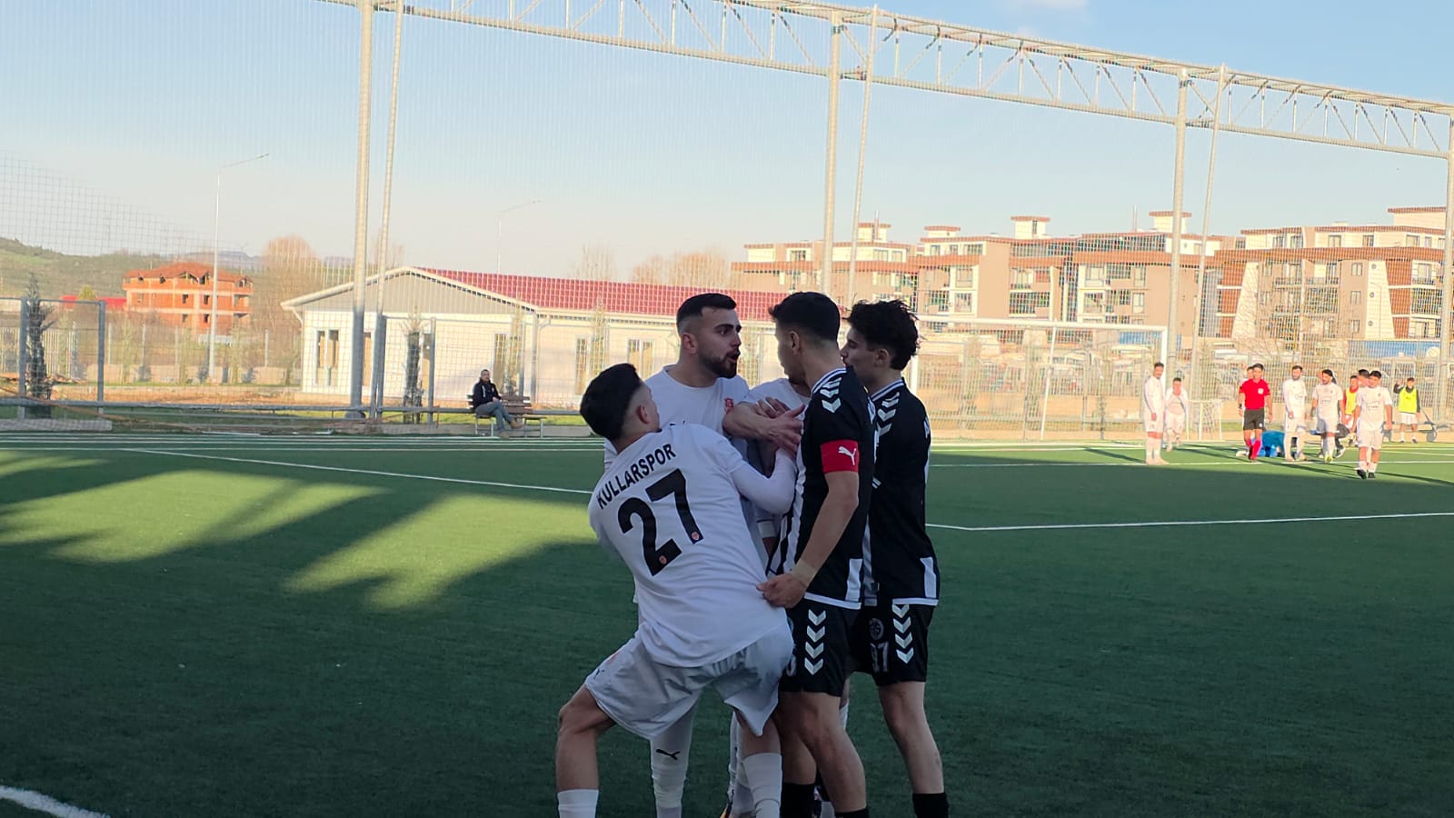 Başın Düşerse Dara Arif’i Ara (2)