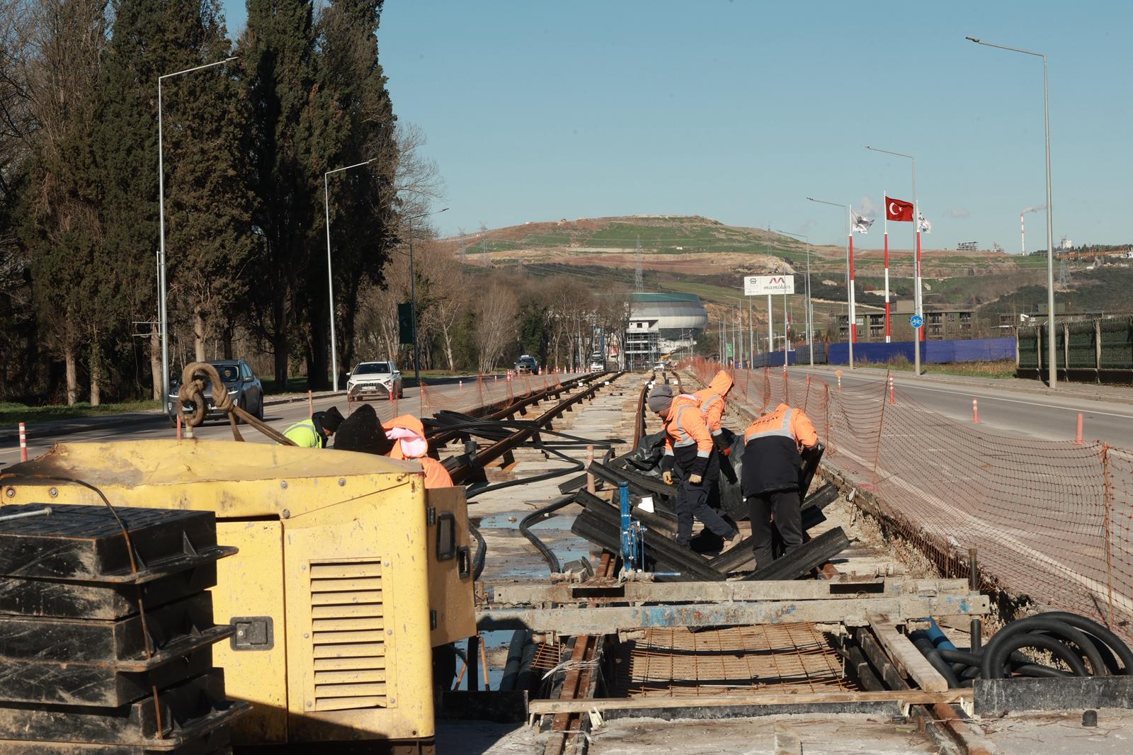 Büyükakın Alikahya Kartepe Tramvay Hattı'nda İncelemelerde Bulundu (4)