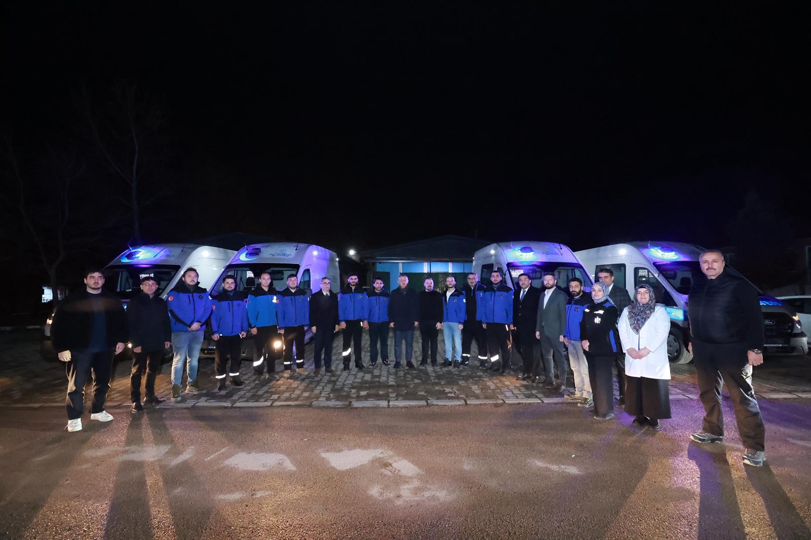 Büyükakın’dan İtfaiye Ve Sağlık Çalışanlarına Yeni Yılda Anlamlı Ziyaret (1)