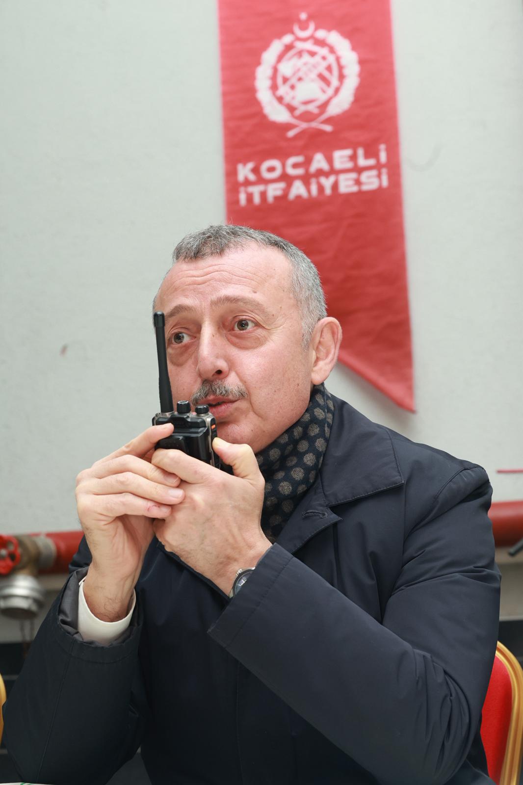 Büyükakın’dan İtfaiye Ve Sağlık Çalışanlarına Yeni Yılda Anlamlı Ziyaret (4)