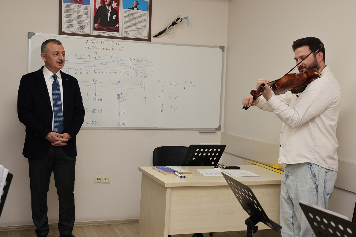 Büyükakın’dan Ko Mek’e Ziyaret “Burası Bir Halk Üniversitesi” (2)