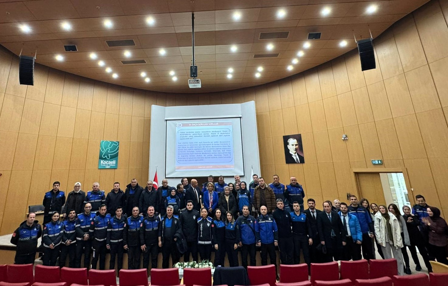 Büyükşehir Zabıtasına Tüketici Kanunu Anlatıldı (5)