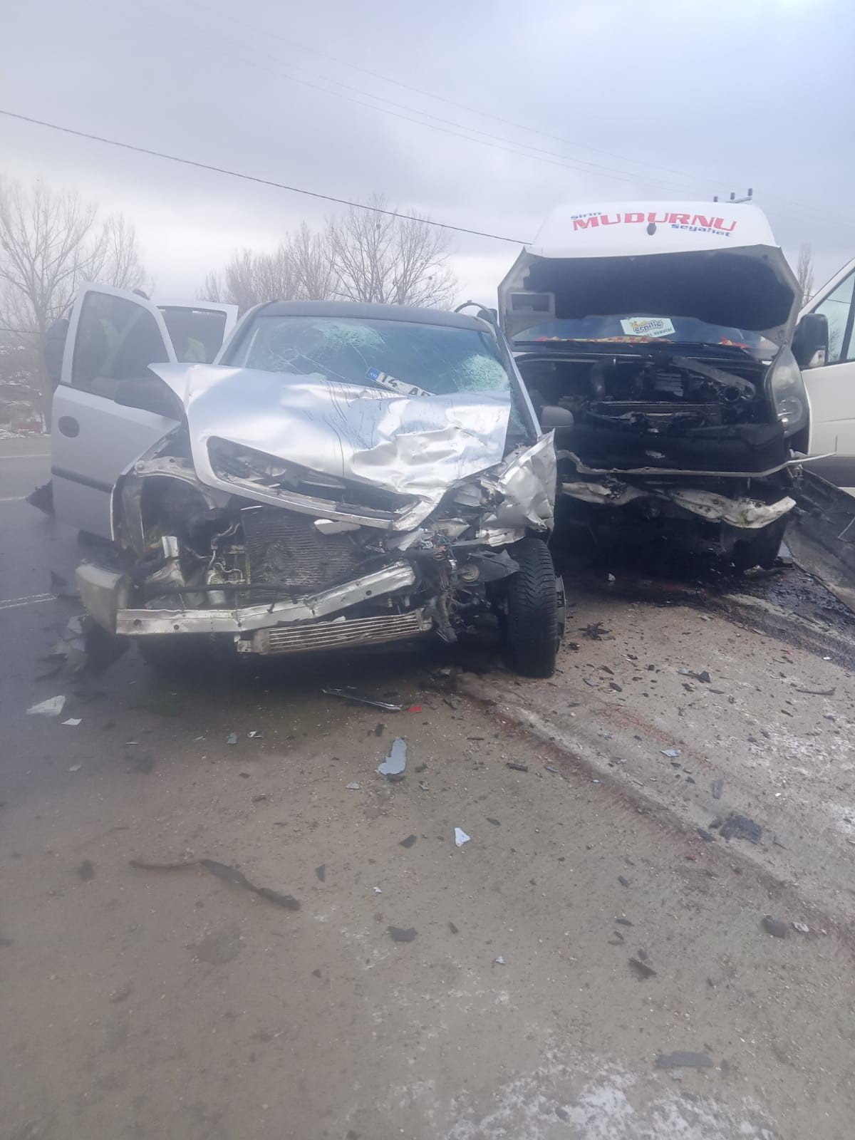 Buzlanma Faciayı Getirdi! 1'I Ağır Çok Sayıda Yaralı Var 01