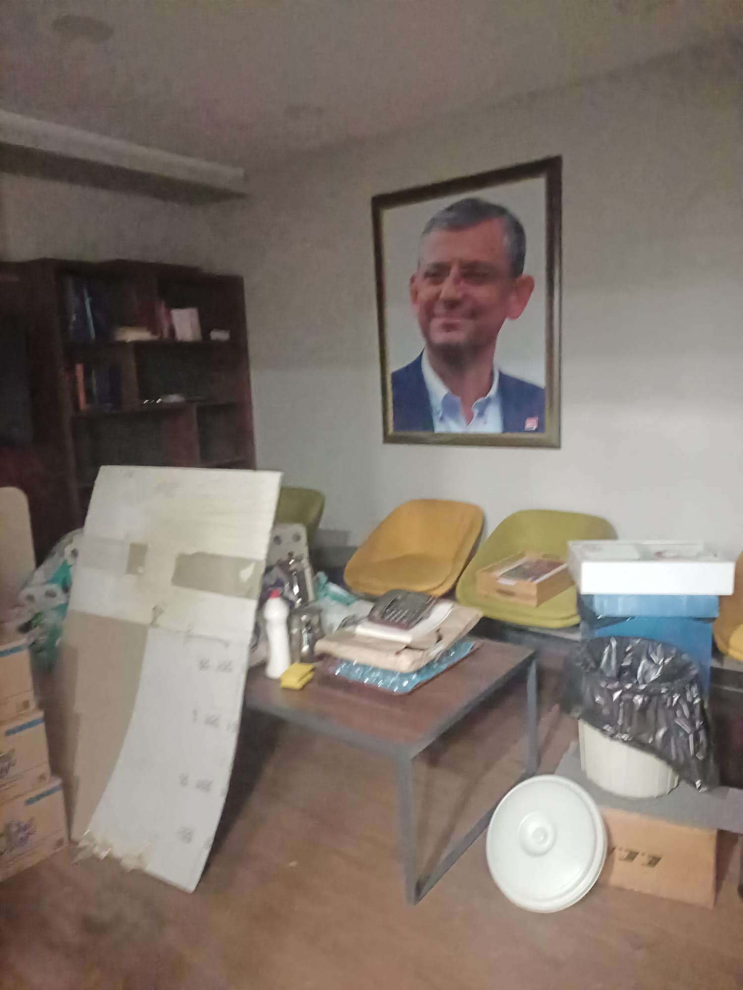 Chp Kocaeli İl Başkanlığı Binası Yenileniyor (4)