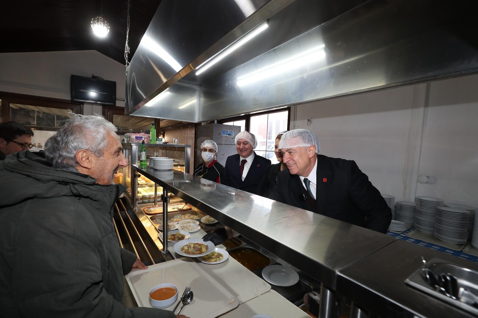 Chp’li Gökan Zeybek’ten İzmit Kent Lokantasına Ziyaret (9)