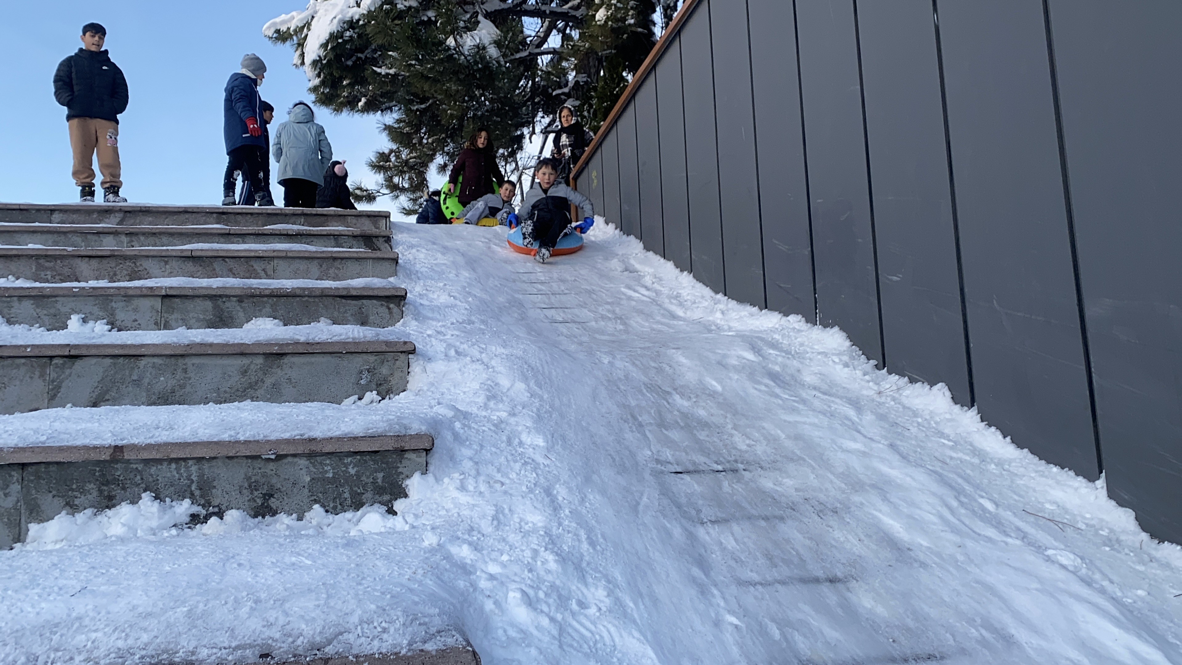 Çocuklar Karın Tadını Çıkardı (5)