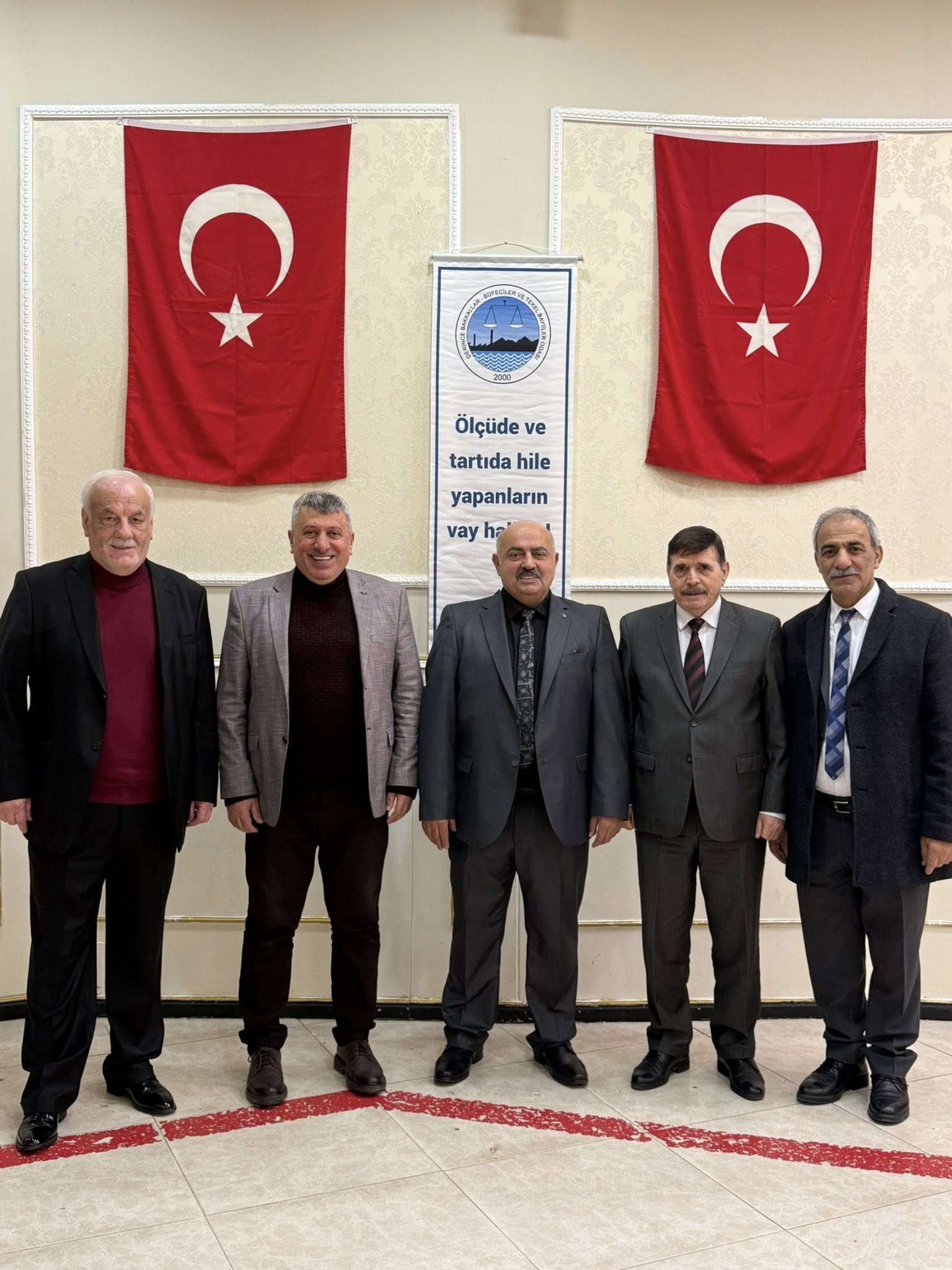 Derince Bakkallar, Büfeciler Ve Tekel Bayileri Esnaf Odası’nın 8. Olağan Genel Kurulu Tamamlandı, Osman Koçyiğit Yeniden Başkan Seçildi (1)