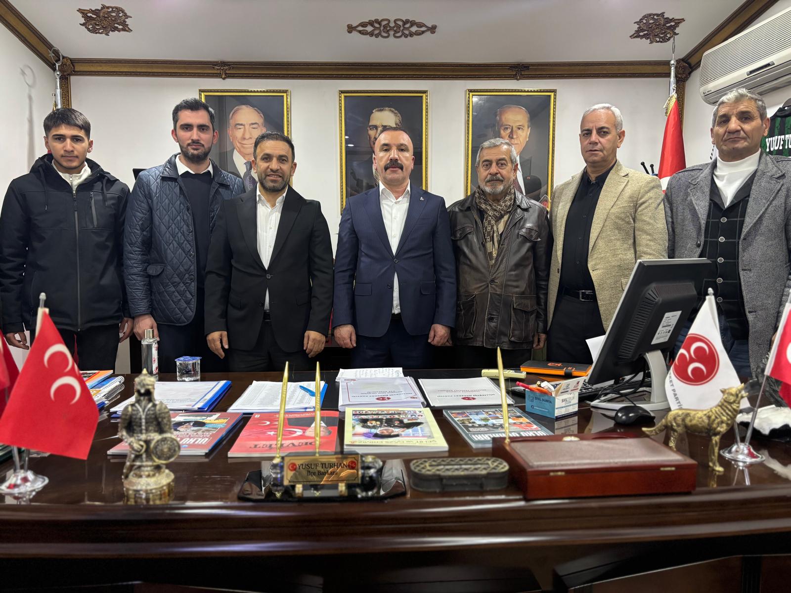 Dilovası Vanlılar Derneği’nden Mhp İlçe Teşkilatına Anlamlı Ziyaret 1