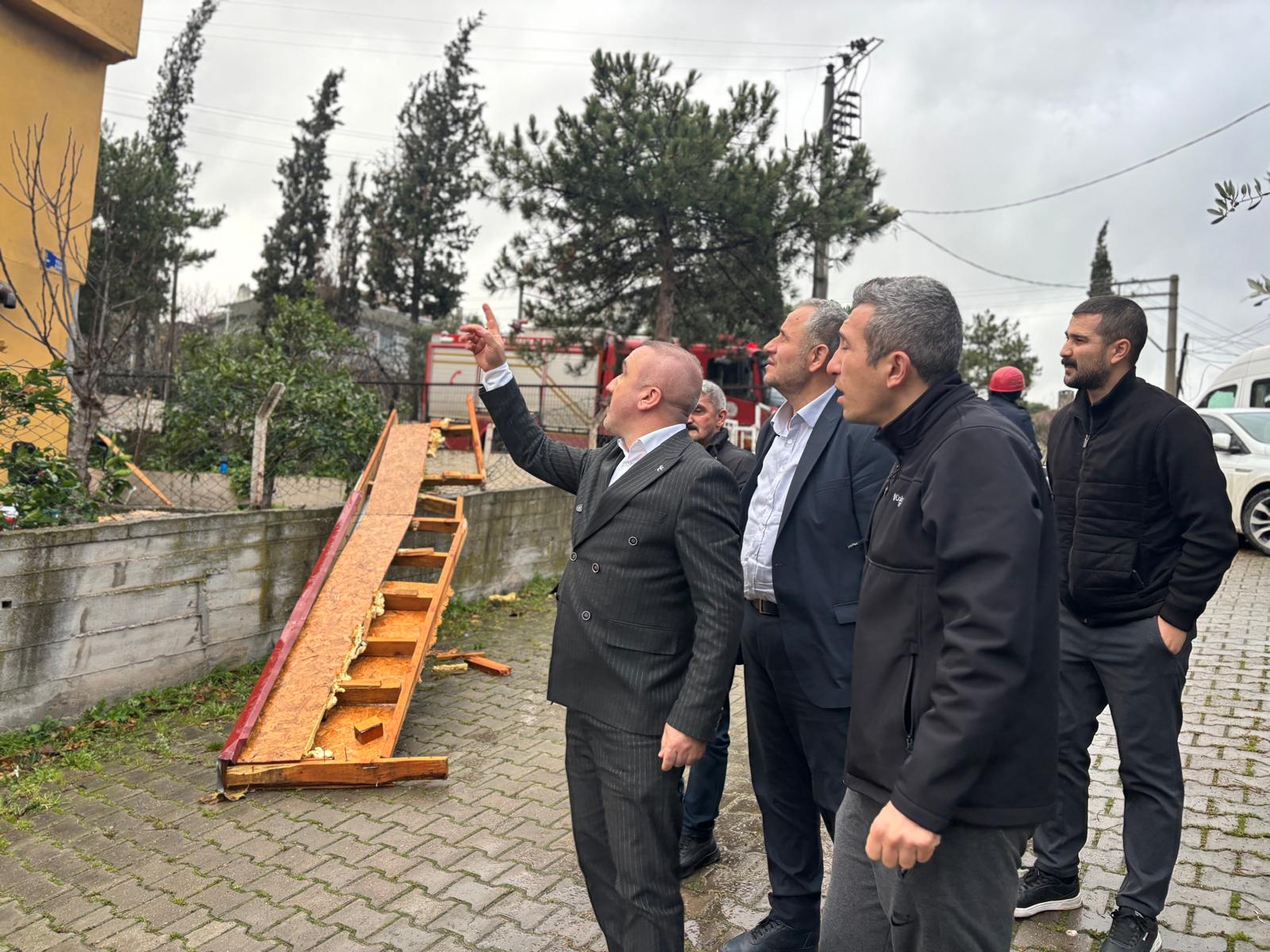 Dilovası’nda Fırtınadan Etkilenen Vatandaşlara Yusuf Turhan Sahip Çıktı 7