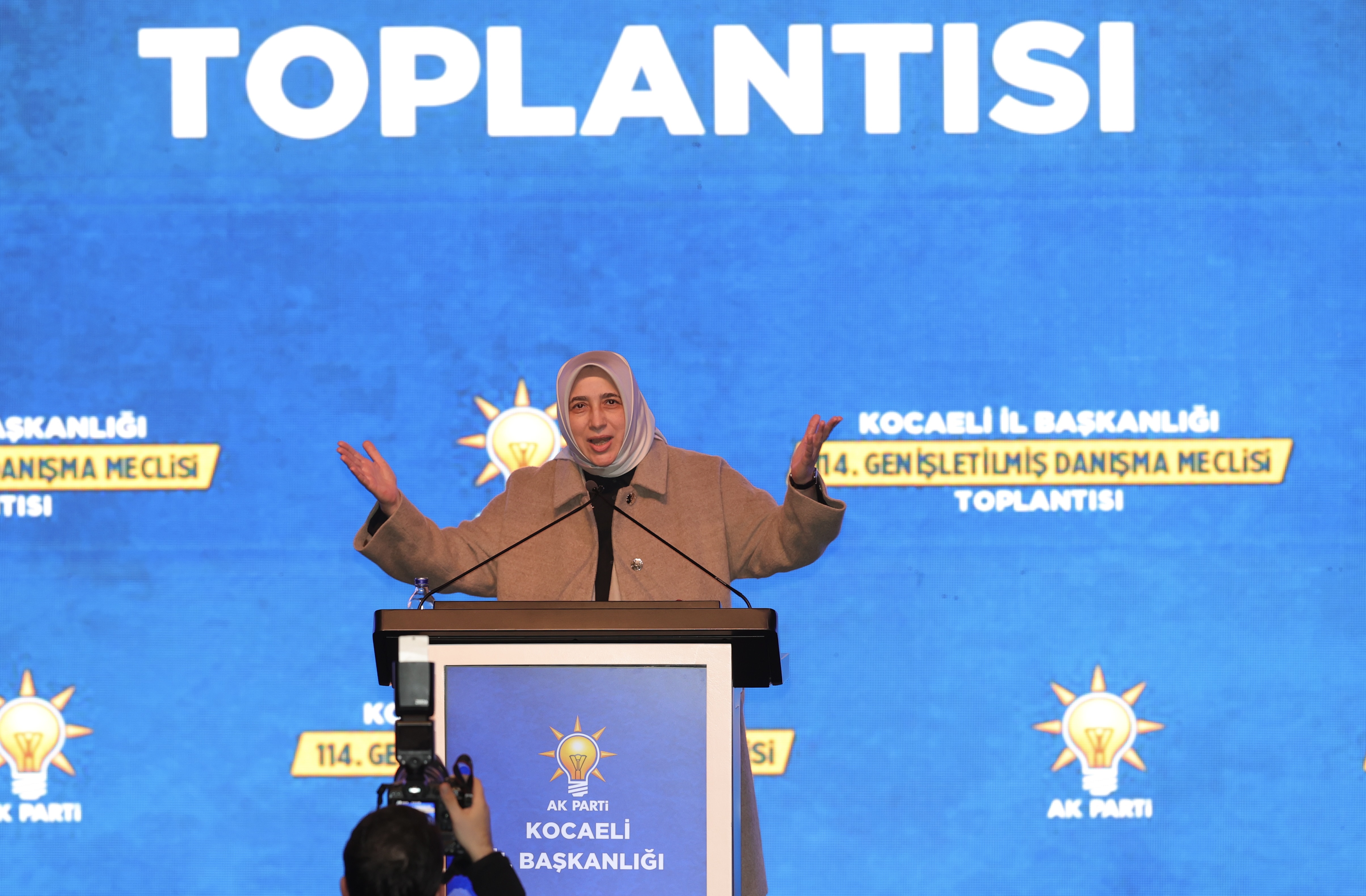 En Büyük Gücümüz Birbirimize Kenetlenmek (1)