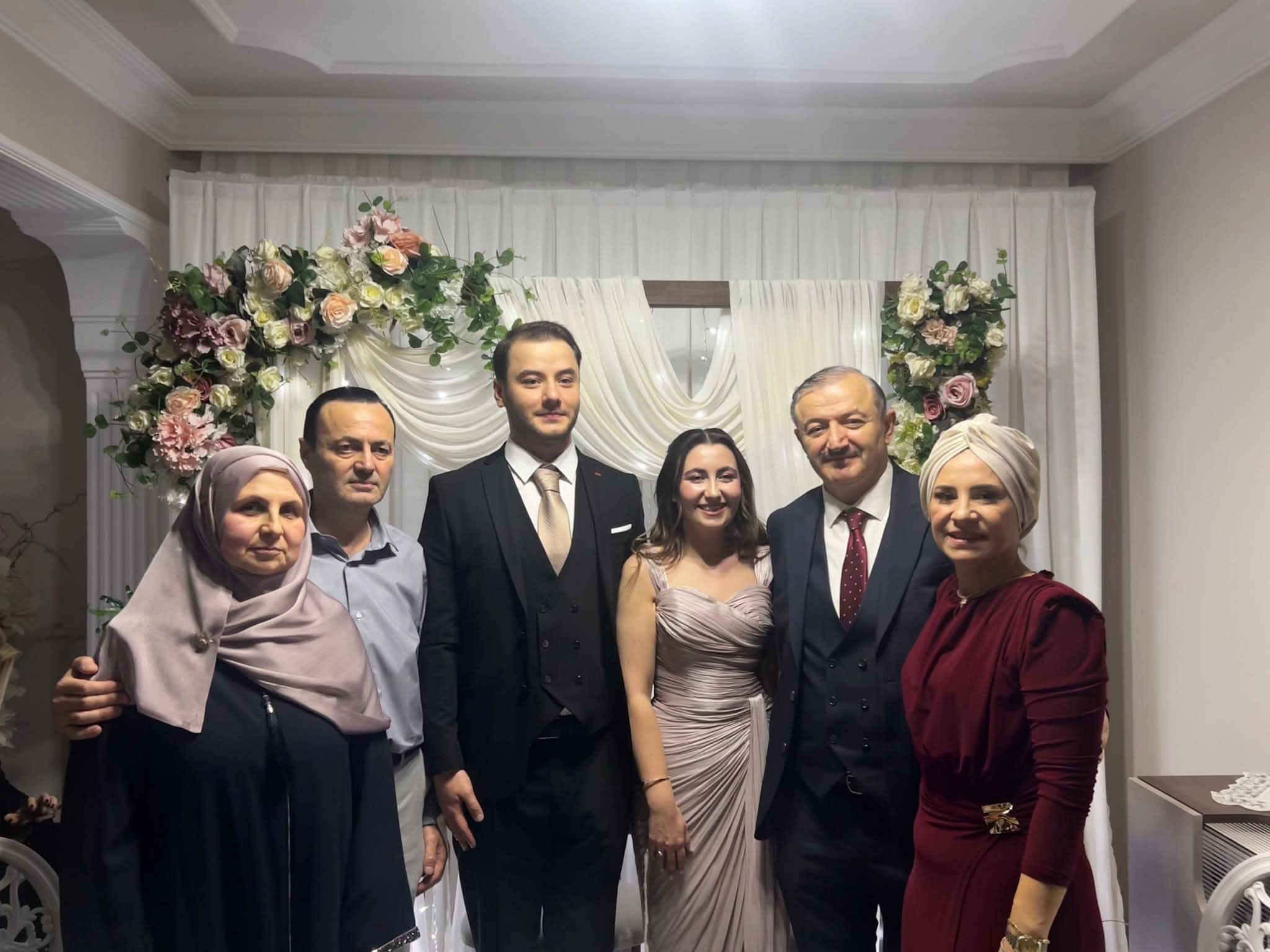 Enes Ve Nursena Ni̇şanlandi (10)