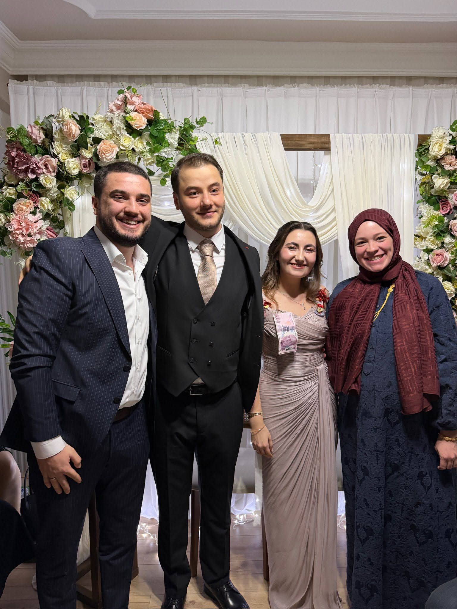 Enes Ve Nursena Ni̇şanlandi (4)